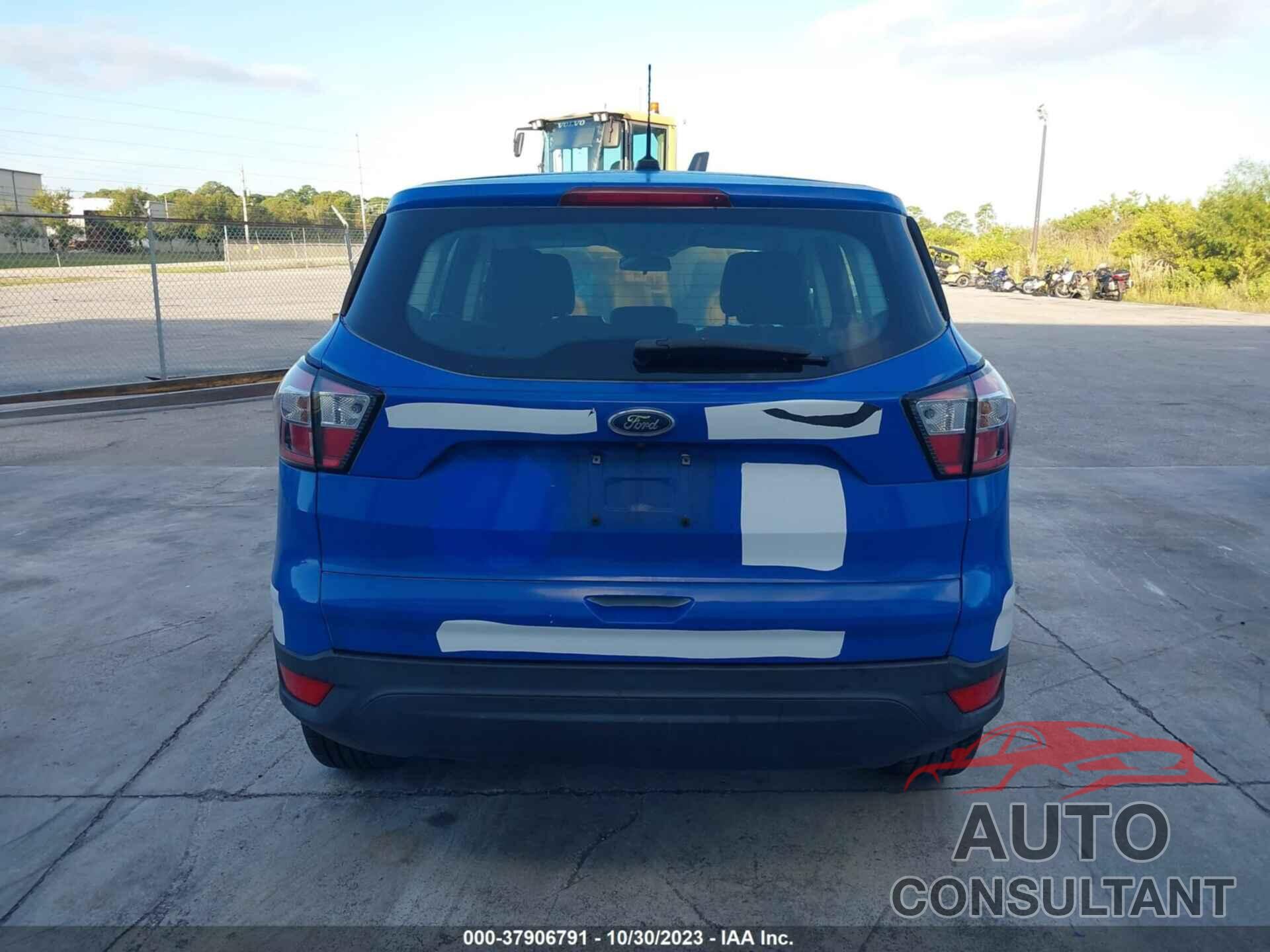 FORD ESCAPE 2018 - 1FMCU0F77JUA81901