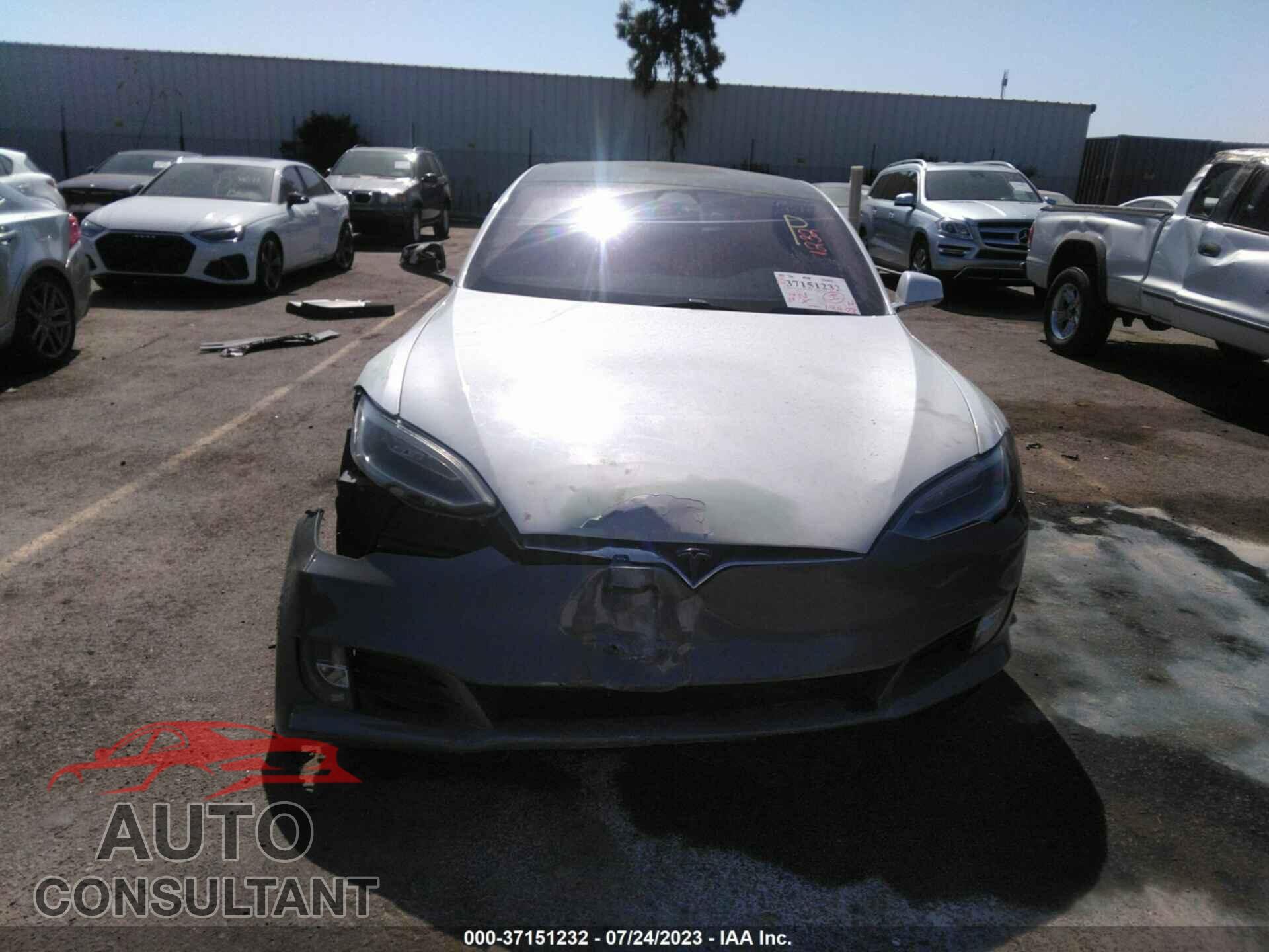 TESLA MODEL S 2018 - 5YJSA1E24JF260426