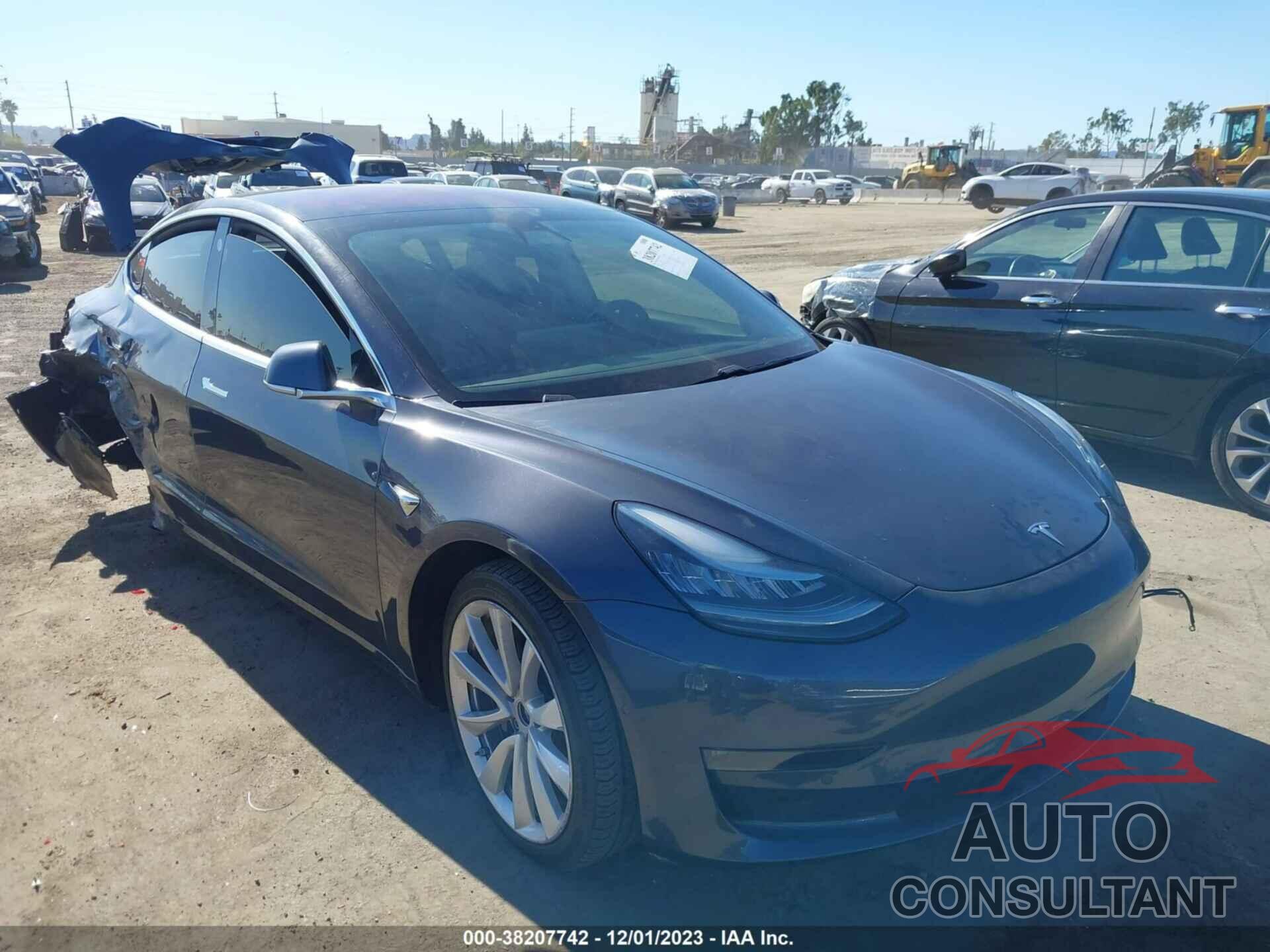 TESLA MODEL 3 2018 - 5YJ3E1EA0JF032794