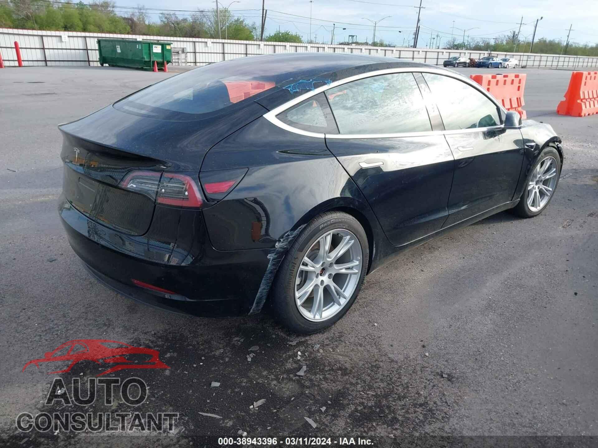 TESLA MODEL 3 2018 - 5YJ3E1EA5JF033021
