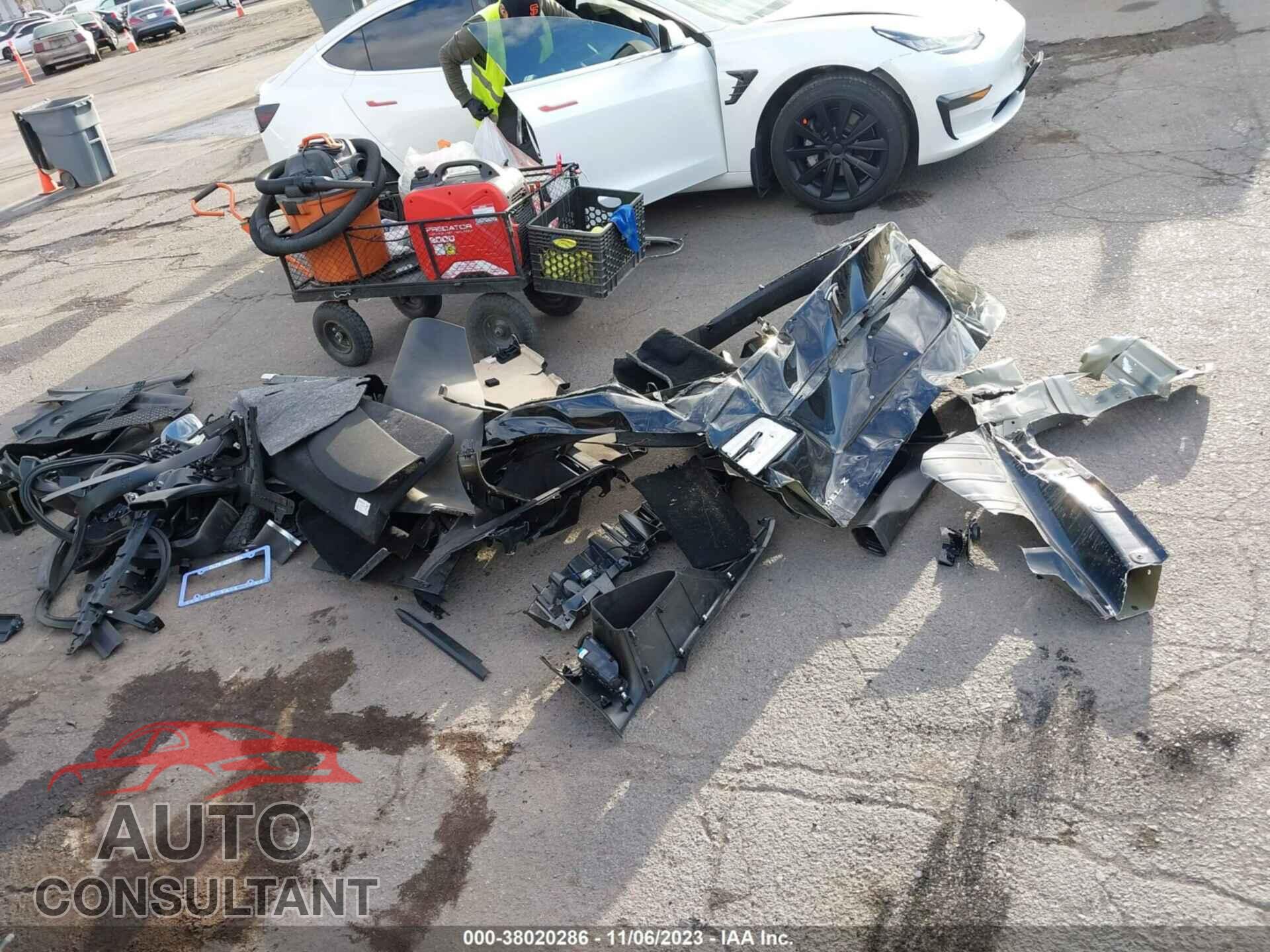 TESLA MODEL X 2017 - 5YJXCBE29HF071108