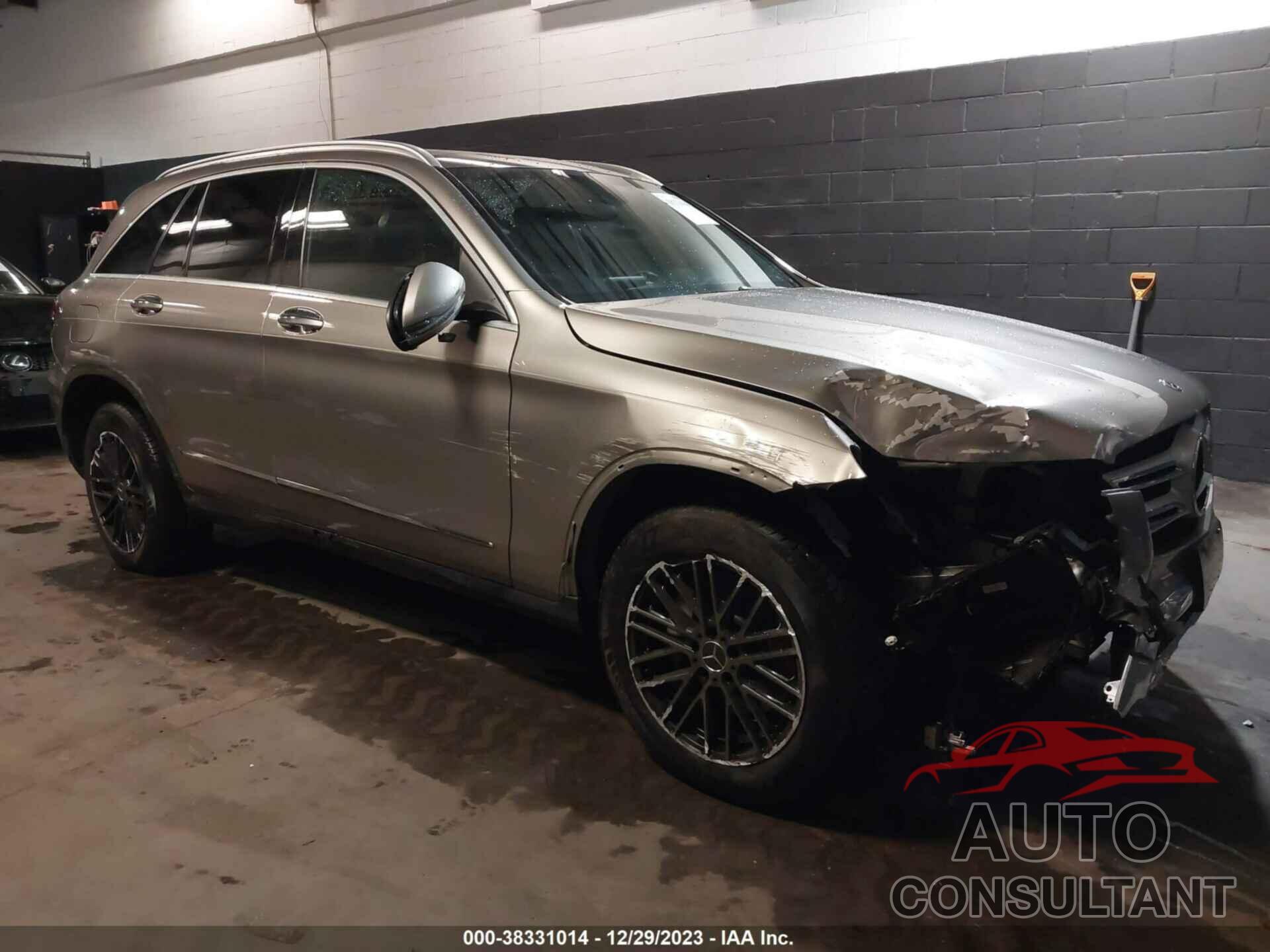 MERCEDES-BENZ GLC 300 2019 - WDC0G4KB1KF640679