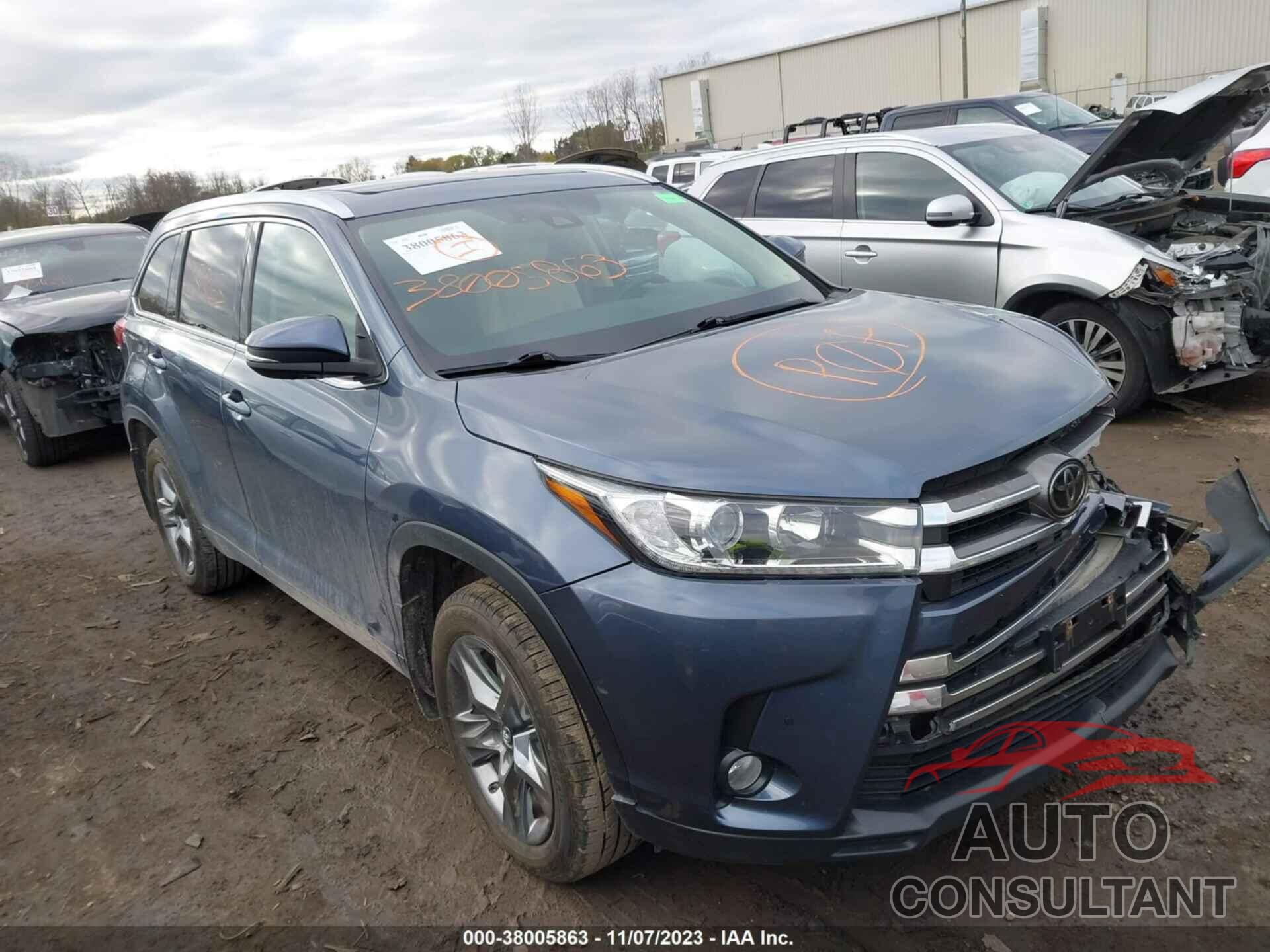 TOYOTA HIGHLANDER 2018 - 5TDDZRFH4JS806916