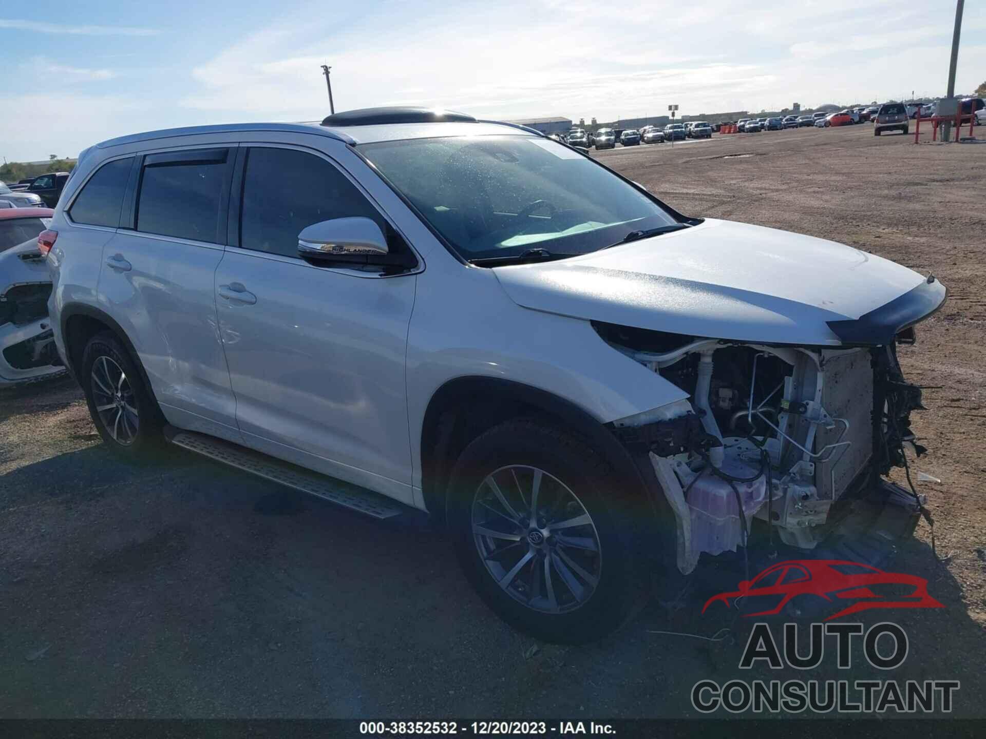 TOYOTA HIGHLANDER 2018 - 5TDKZRFH3JS288403