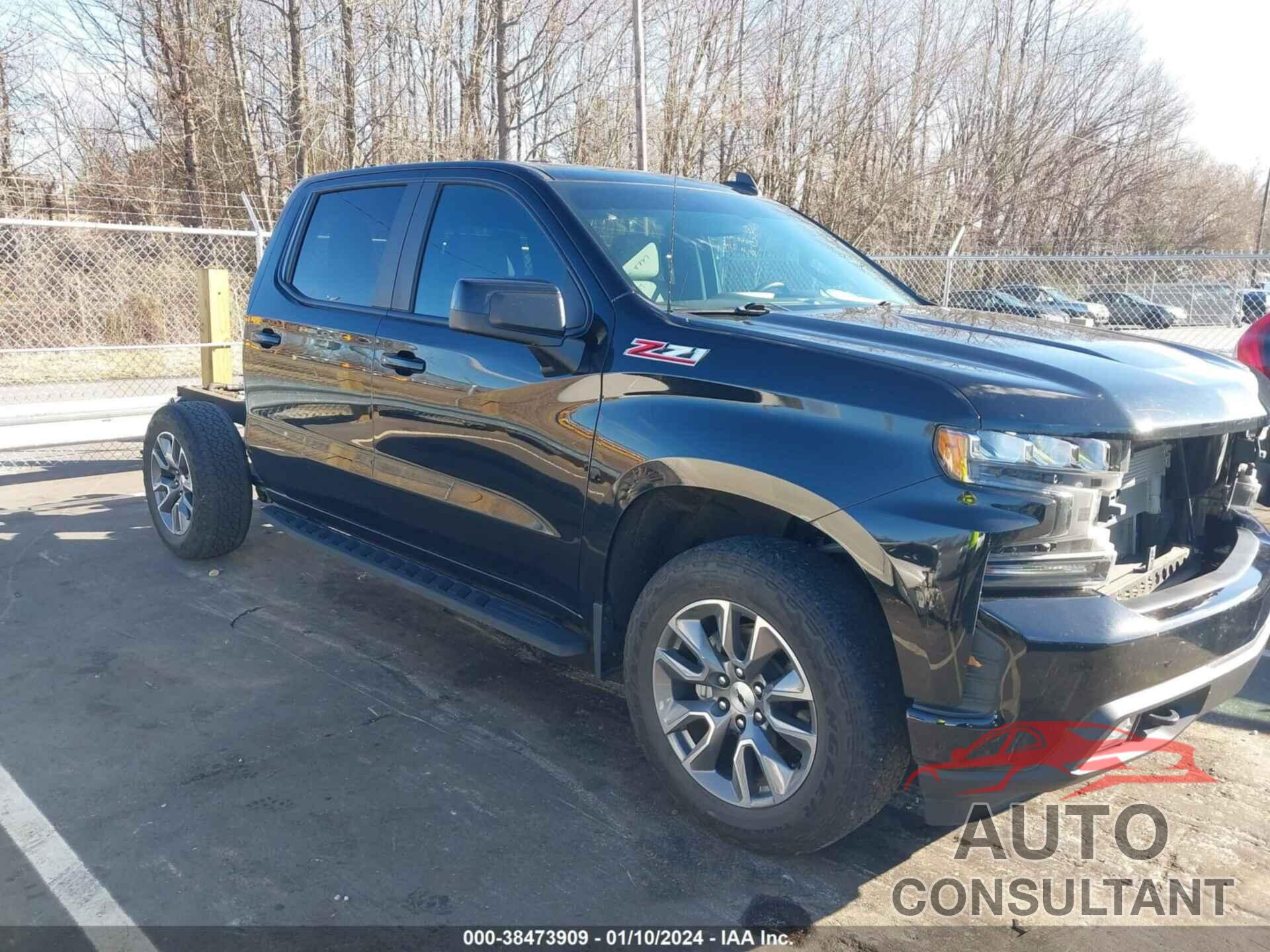 CHEVROLET SILVERADO 1500 2021 - 1GCUYEED9MZ121811