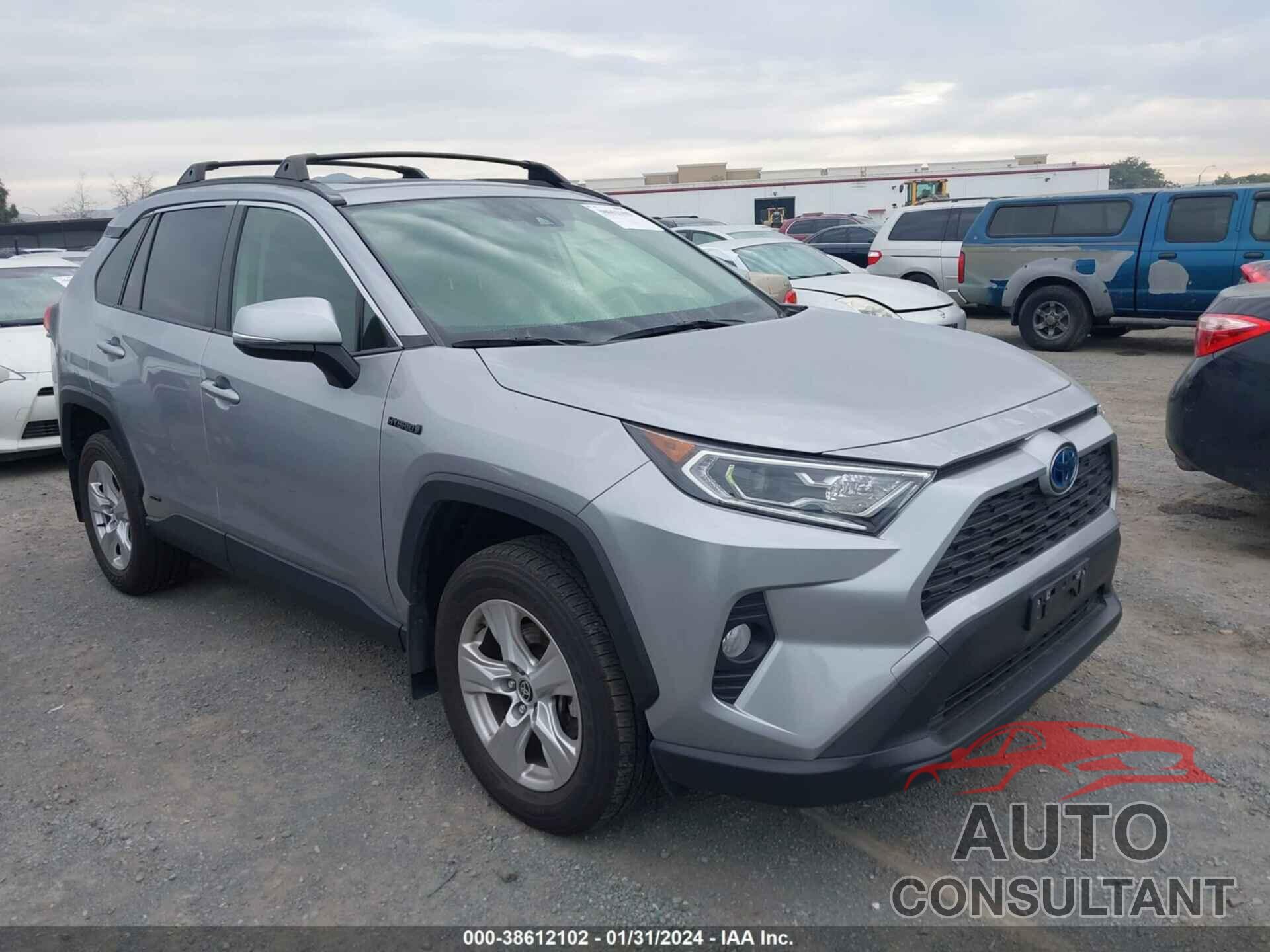 TOYOTA RAV4 2021 - JTMRWRFV3MD123366