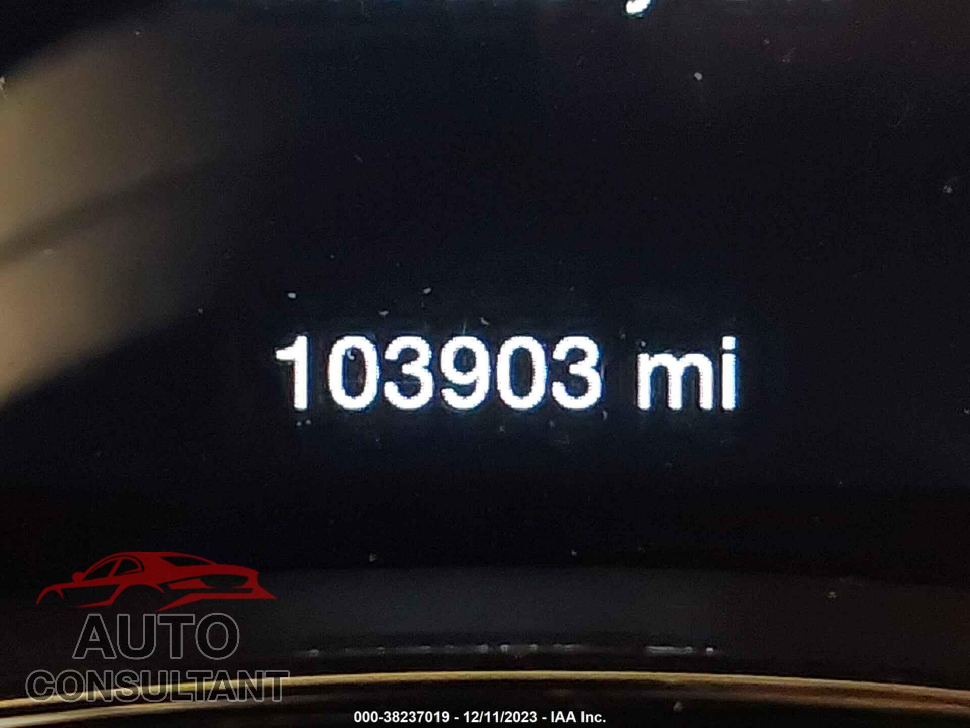 DODGE DURANGO 2018 - 1C4RDJDG8JC393609