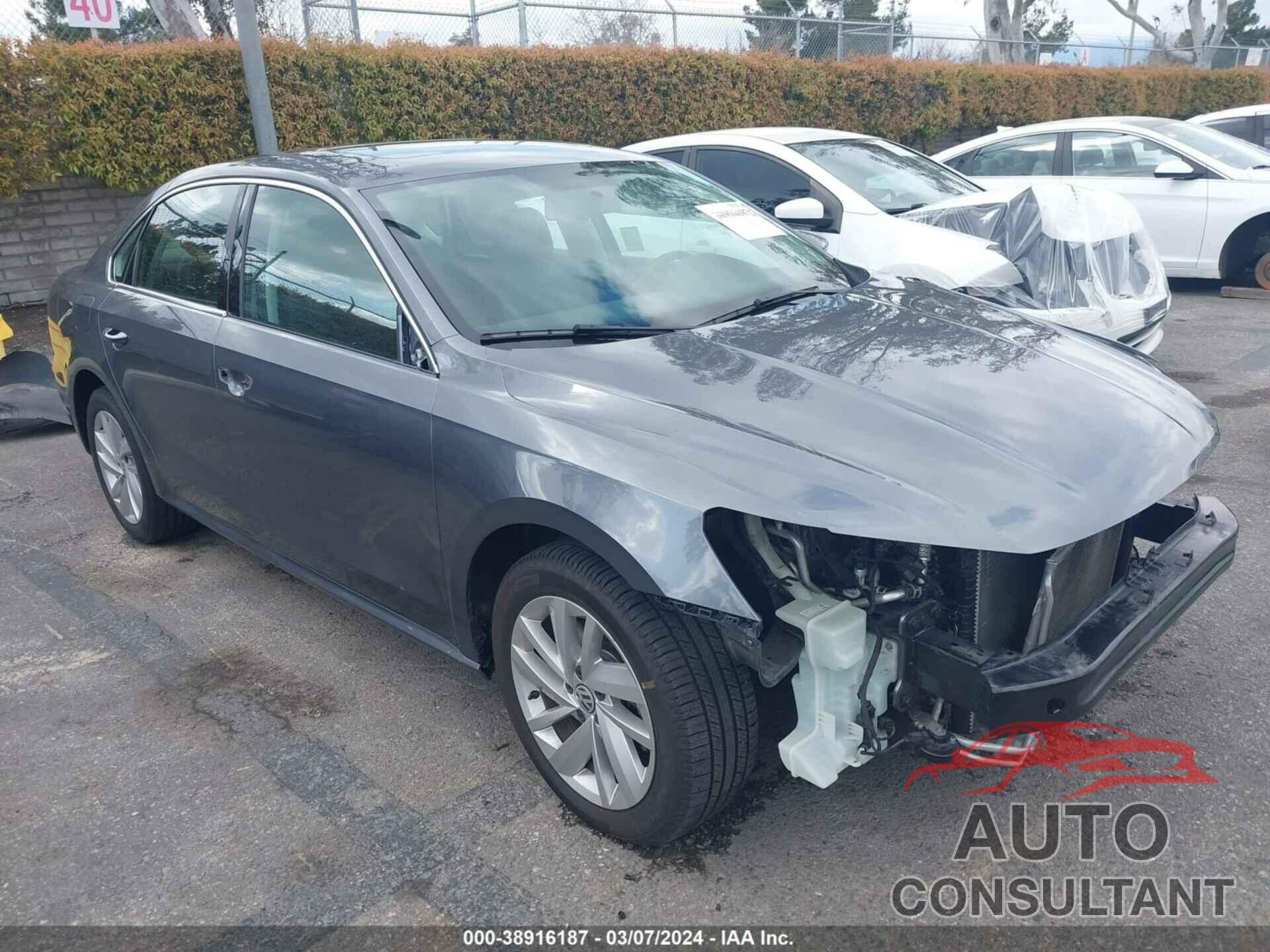 VOLKSWAGEN PASSAT 2018 - 1VWBA7A35JC009524
