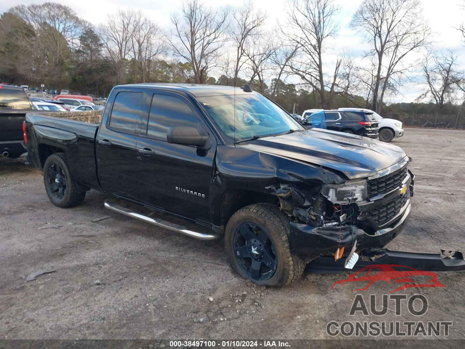 CHEVROLET SILVERADO 1500 2018 - 1GCRCPEC1JZ105556