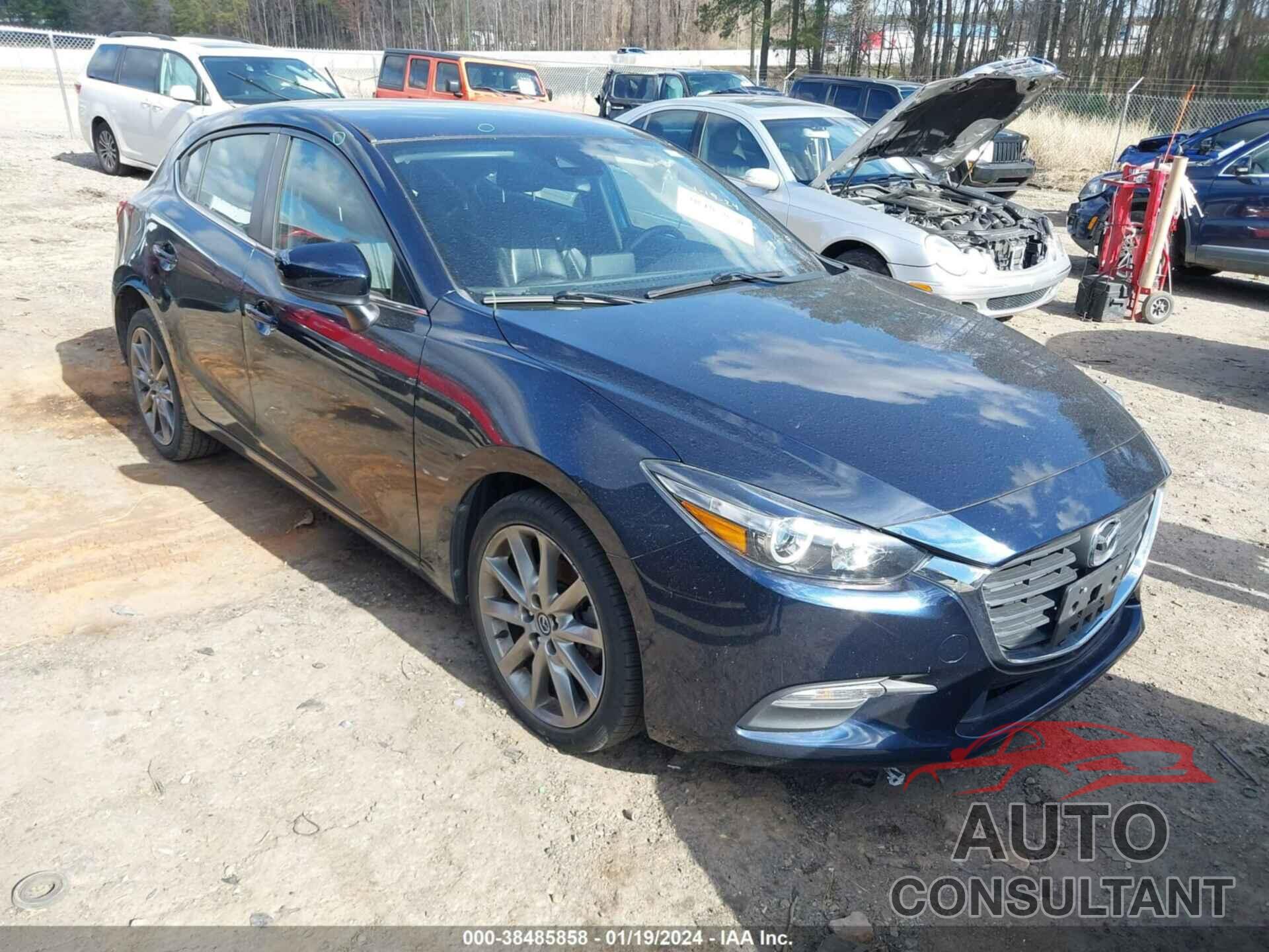 MAZDA MAZDA3 2018 - 3MZBN1L31JM204825