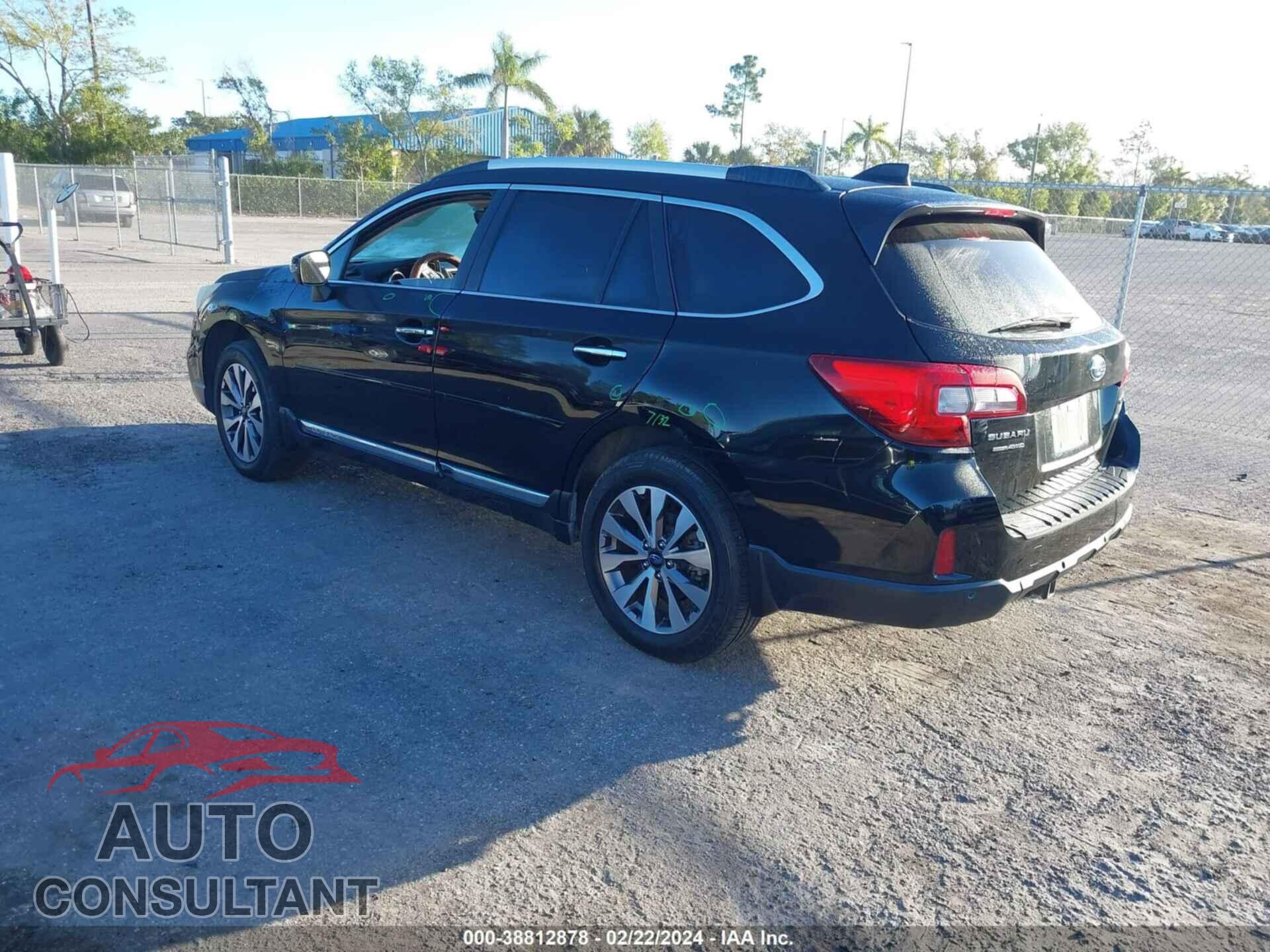 SUBARU OUTBACK 2017 - 4S4BSATC7H3346454