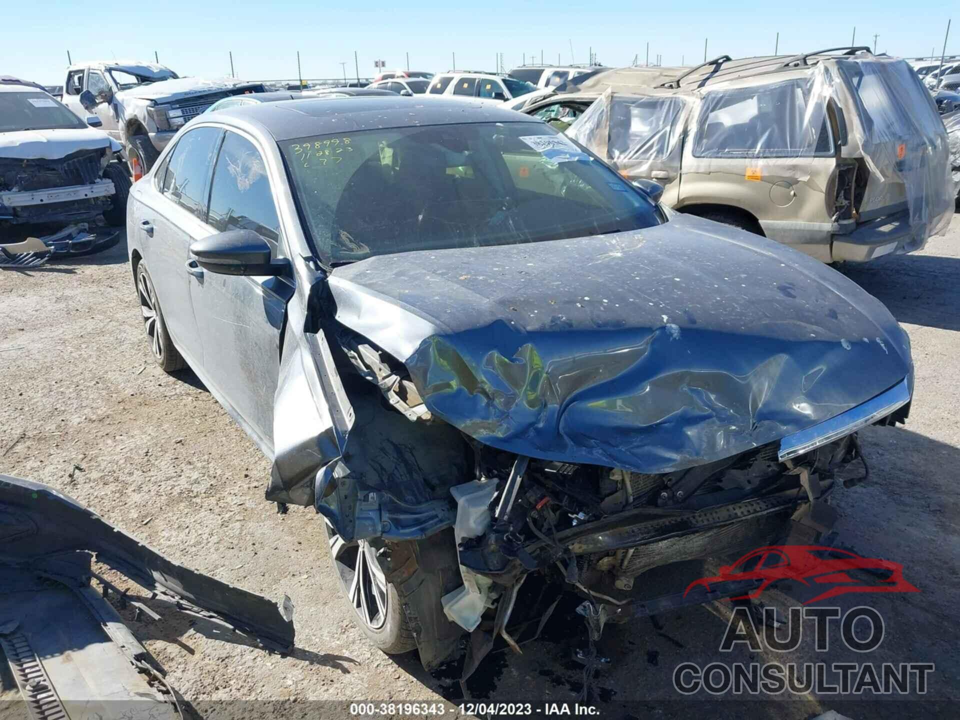 VOLKSWAGEN PASSAT 2021 - 1VWSA7A35MC012816