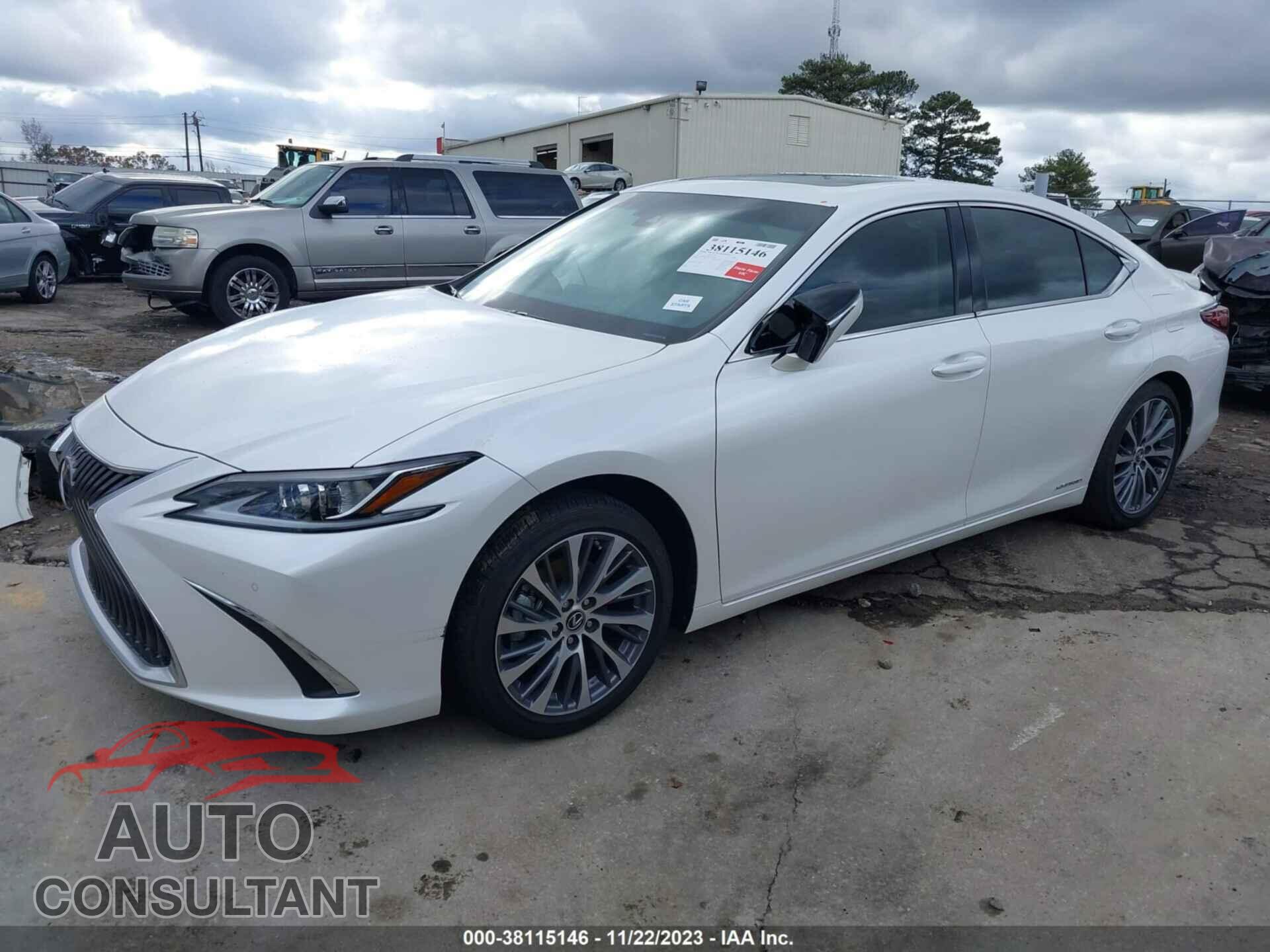 LEXUS ES 300H 2021 - 58ADA1C19MU012000