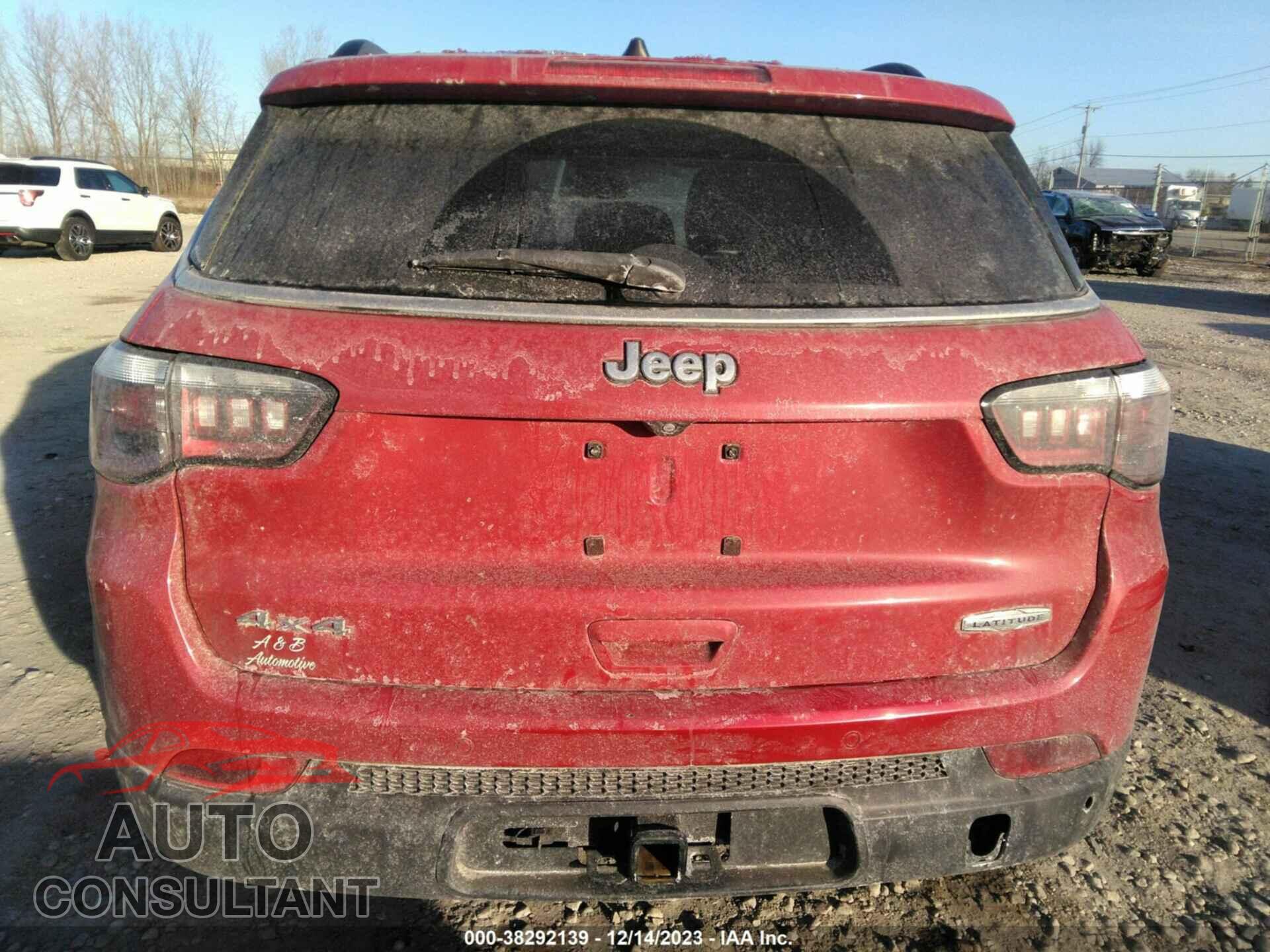 JEEP COMPASS 2018 - 3C4NJDBB4JT331970
