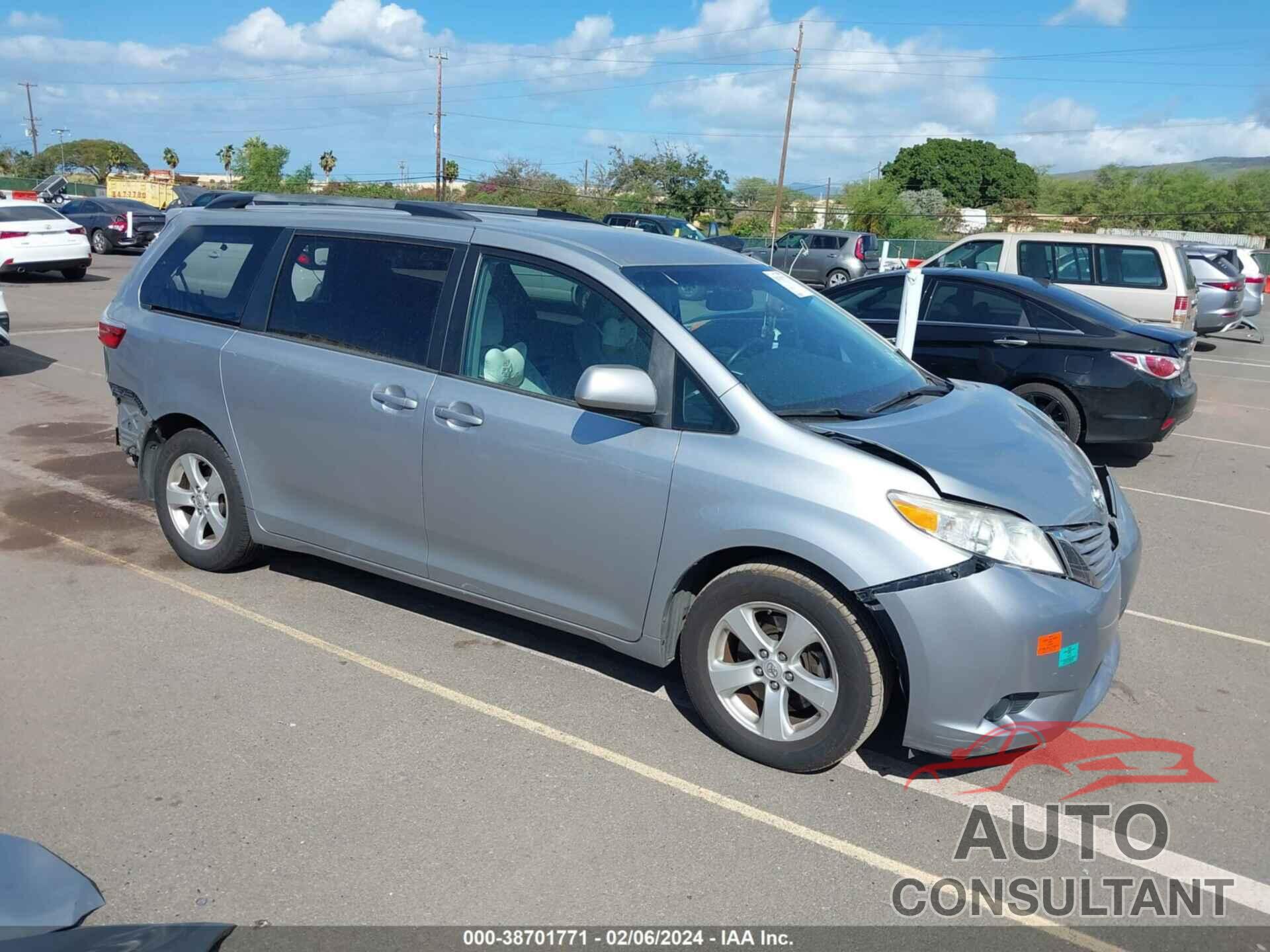 TOYOTA SIENNA 2016 - 5TDKK3DC4GS758195