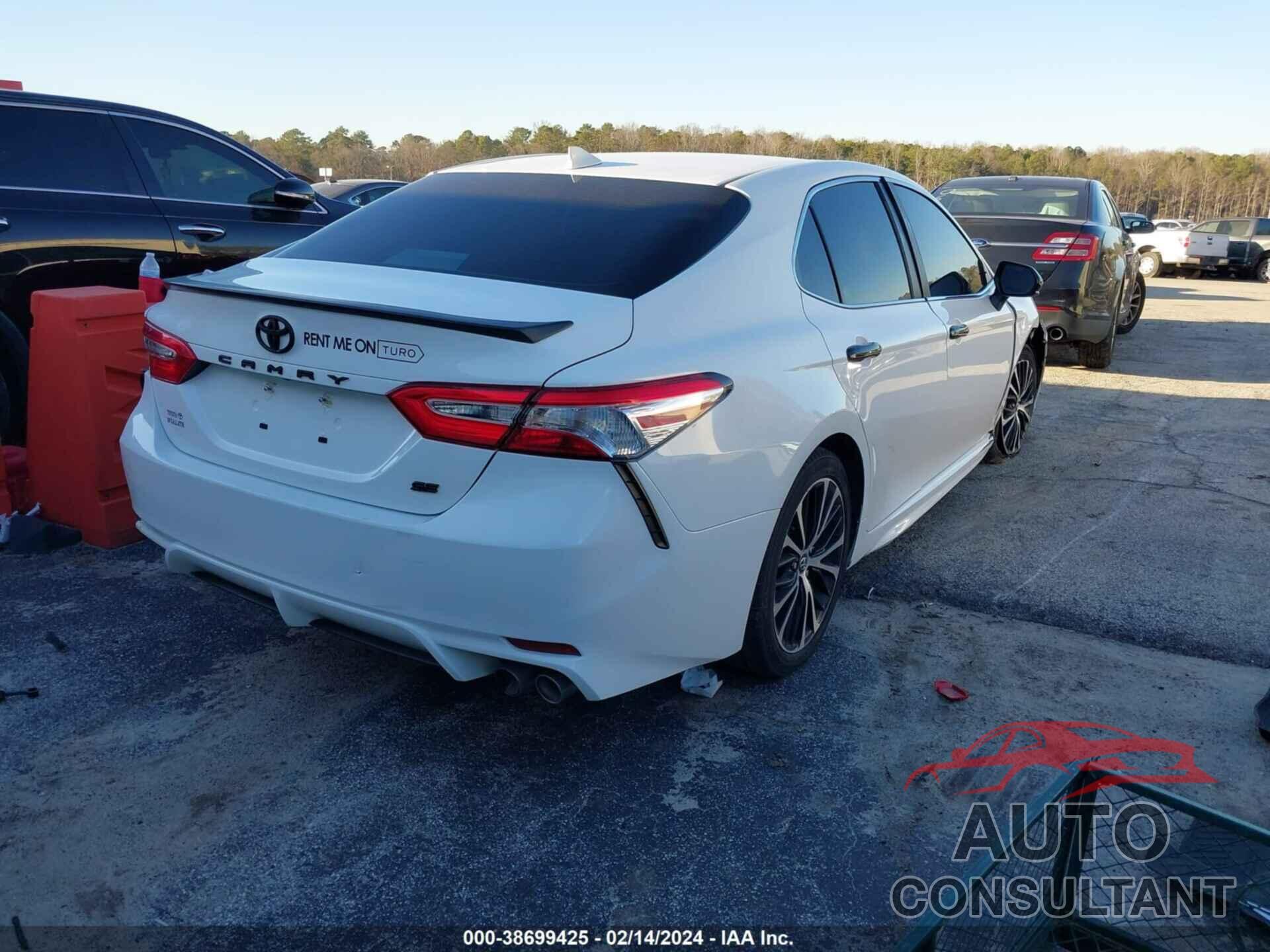 TOYOTA CAMRY 2020 - 4T1G11AK6LU307103