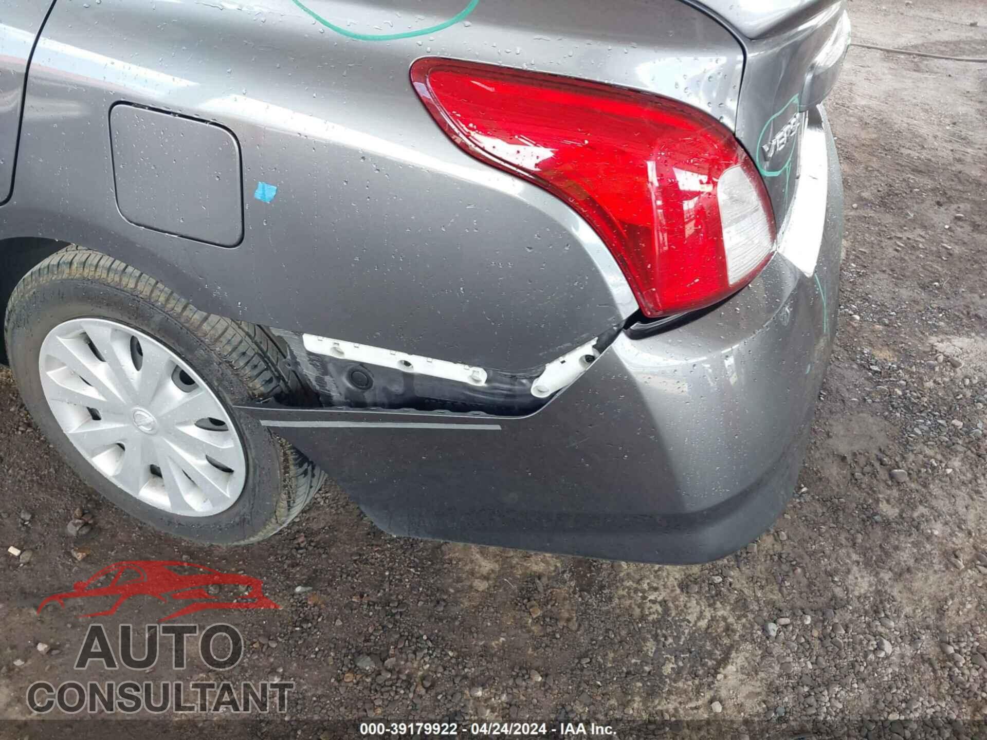 NISSAN VERSA 2019 - 3N1CN7AP3KL877965