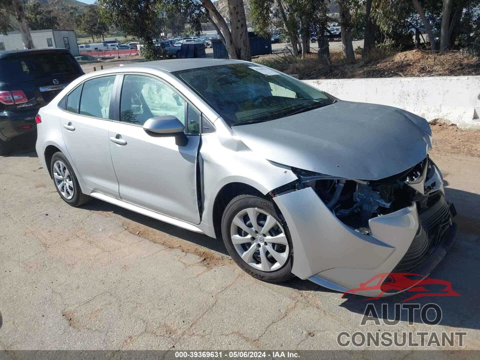 TOYOTA COROLLA 2023 - JTDBCMFE5P3024250