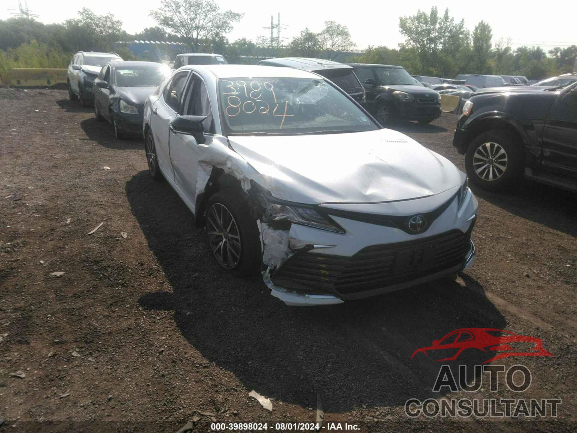 TOYOTA CAMRY 2023 - 4T1F11BK0PU098747