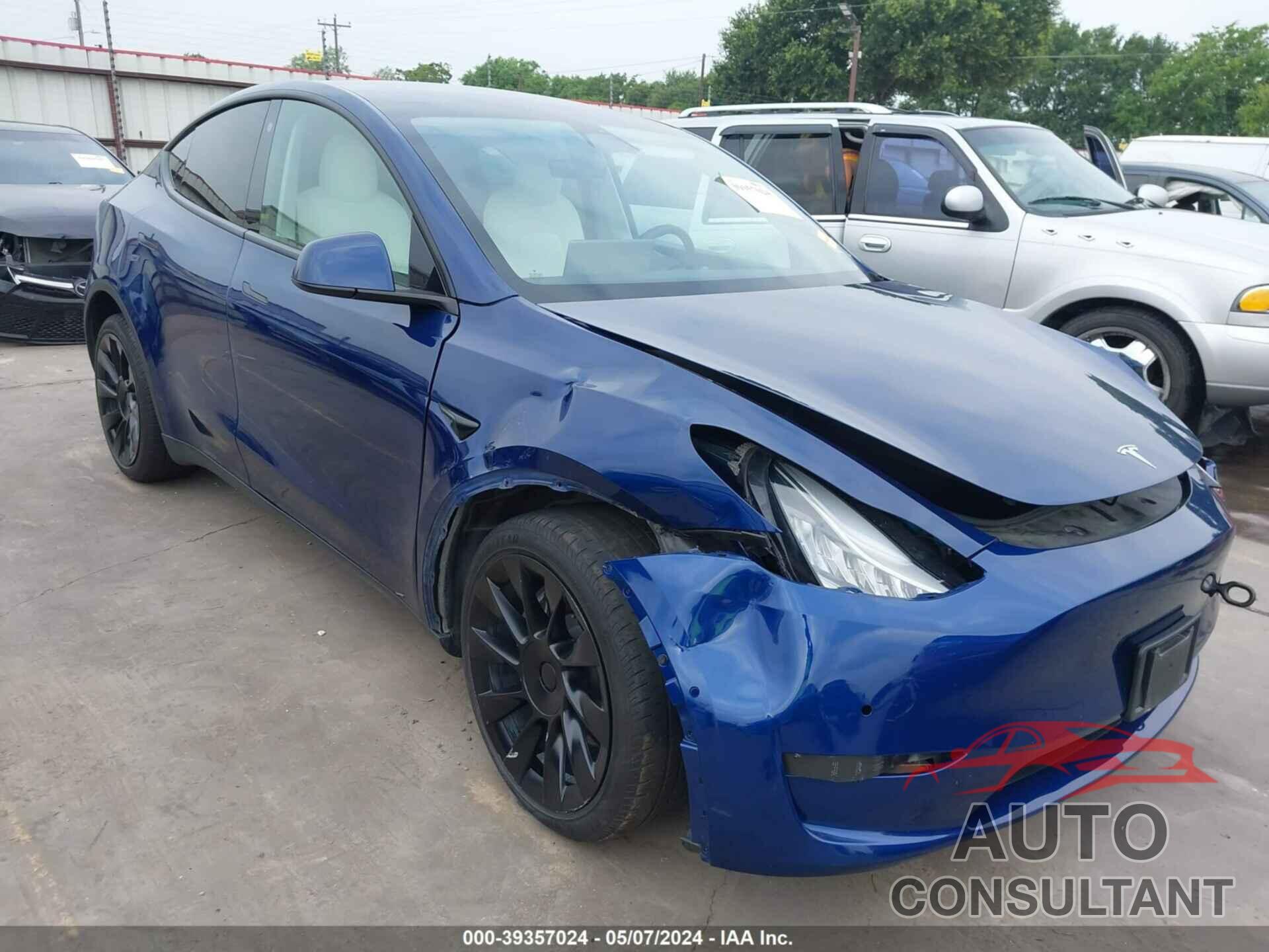 TESLA MODEL Y 2021 - 5YJYGDEE3MF083358