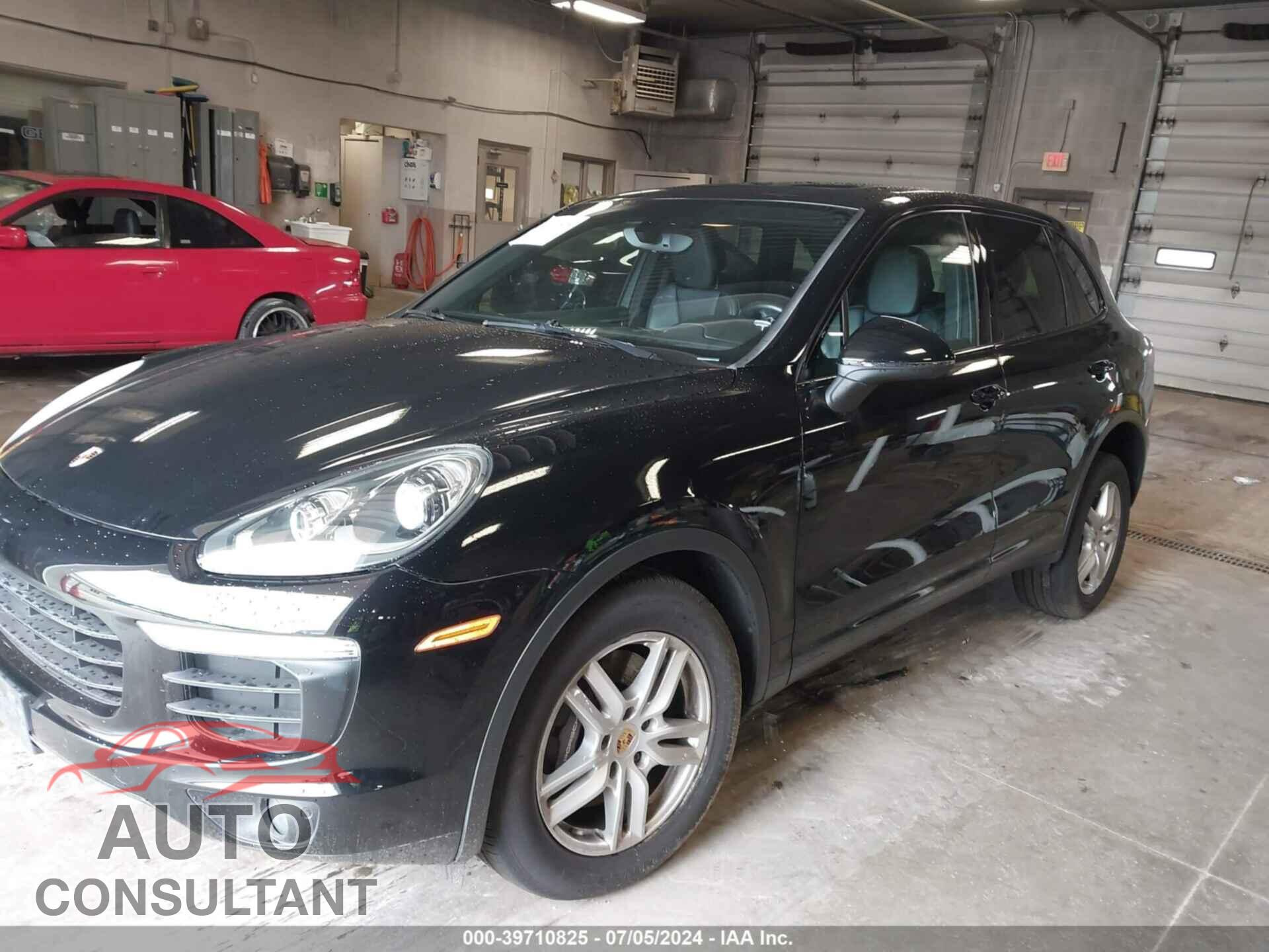 PORSCHE CAYENNE 2016 - WP1AA2A26GKA37225