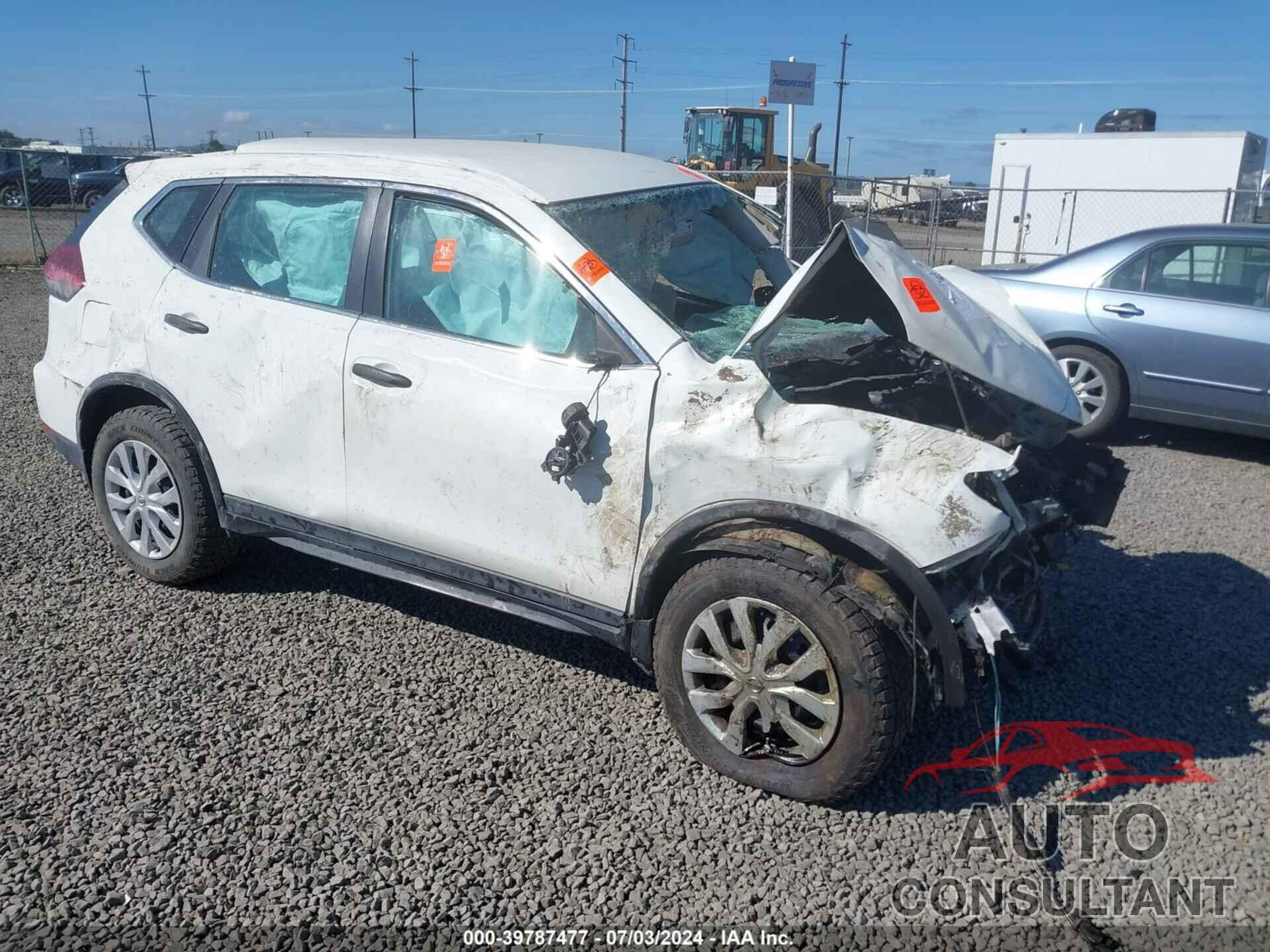 NISSAN ROGUE 2018 - 5N1AT2MT5JC774588