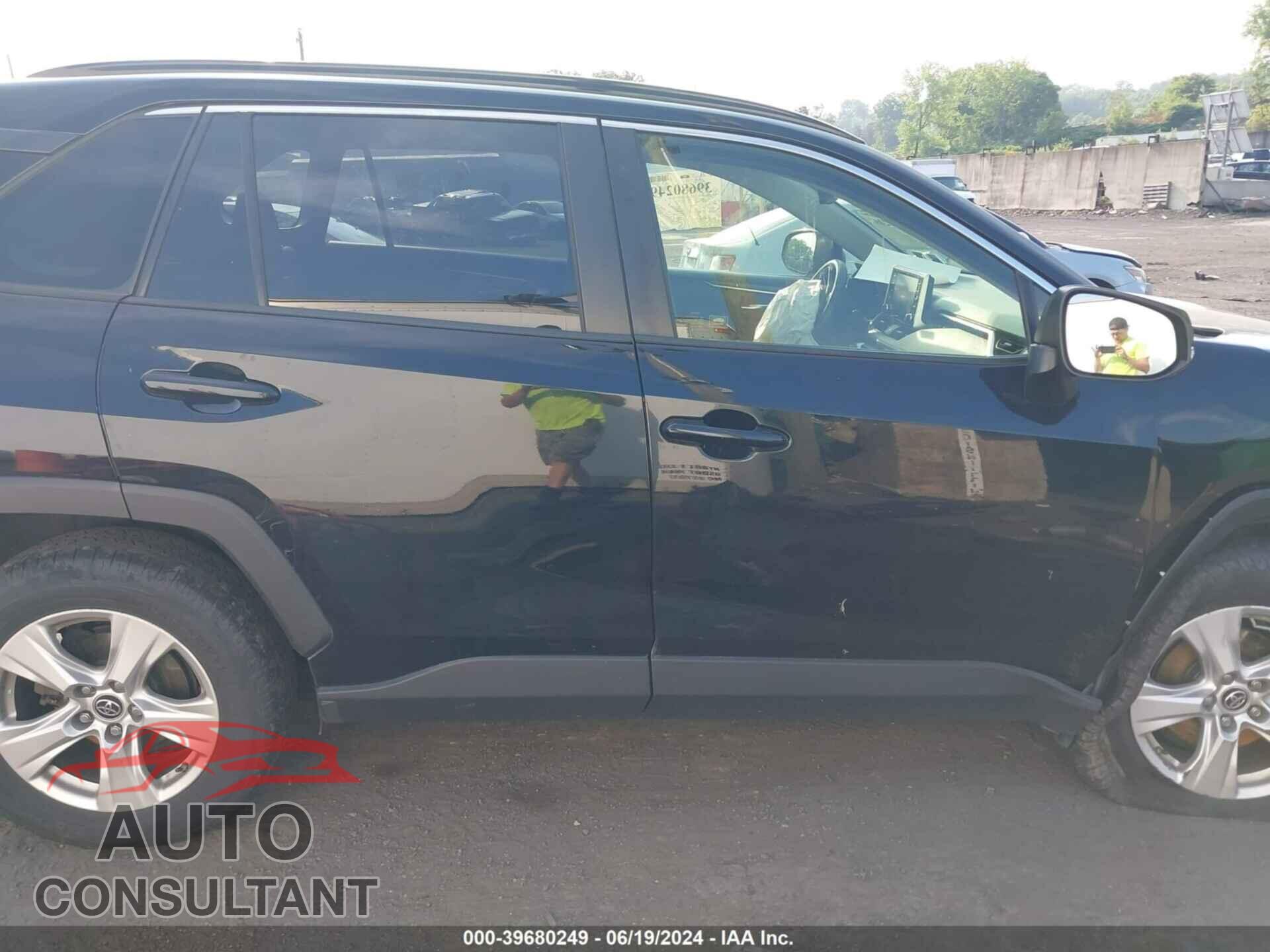 TOYOTA RAV4 2019 - JTMP1RFV0KD503090