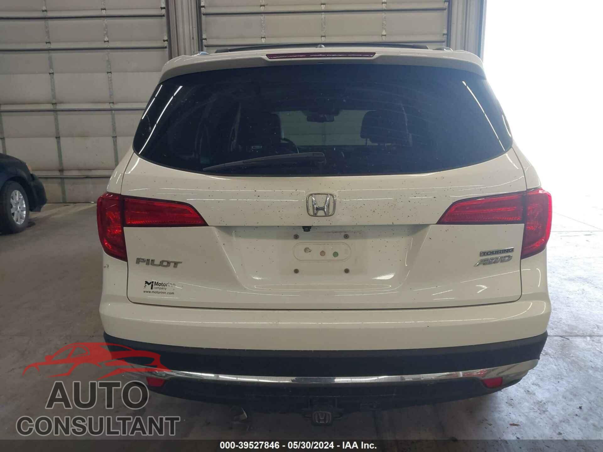 HONDA PILOT 2016 - 5FNYF6H99GB072995