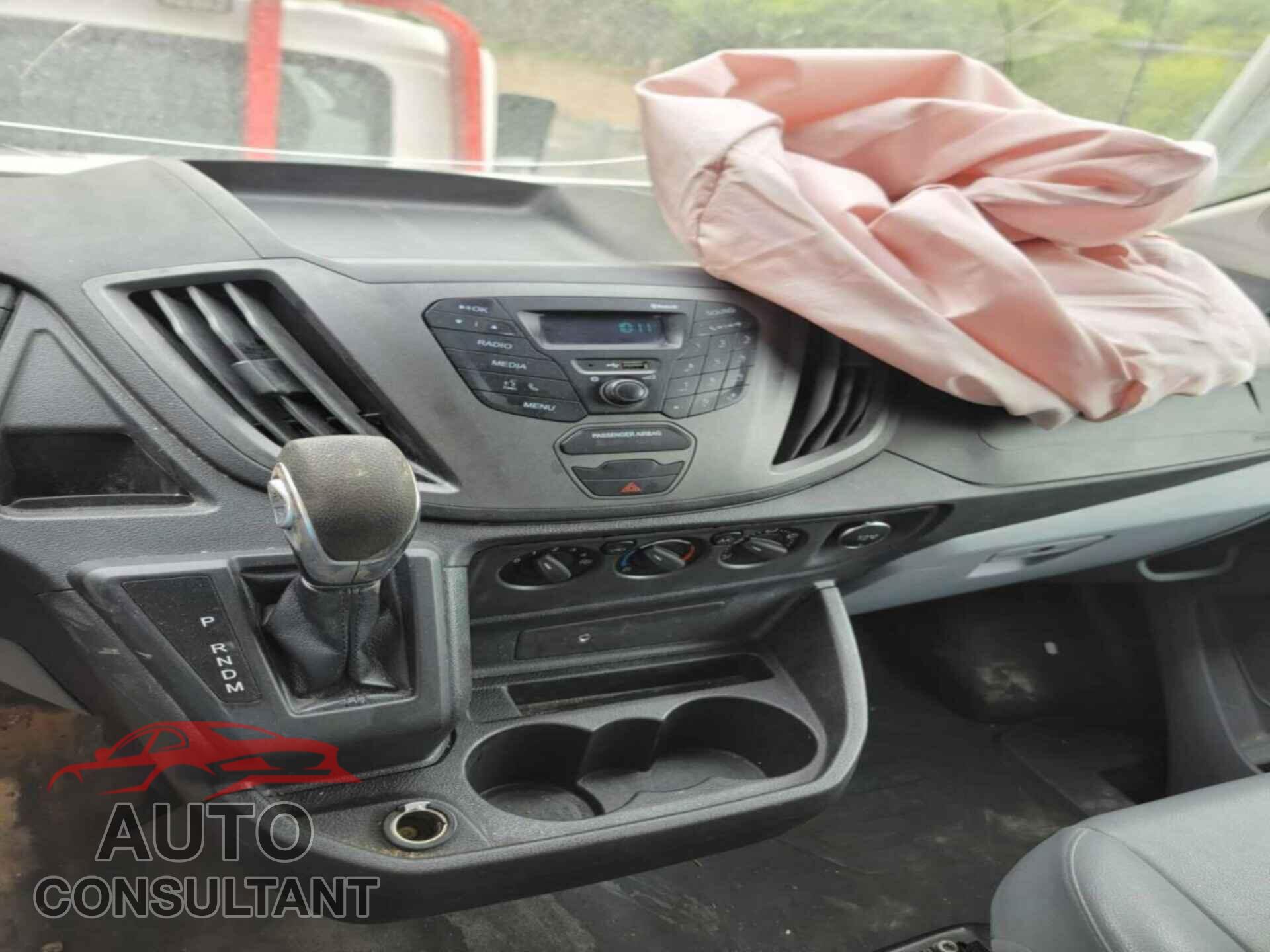 FORD TRANSIT 2019 - 1FTYR2CM2KKB42327