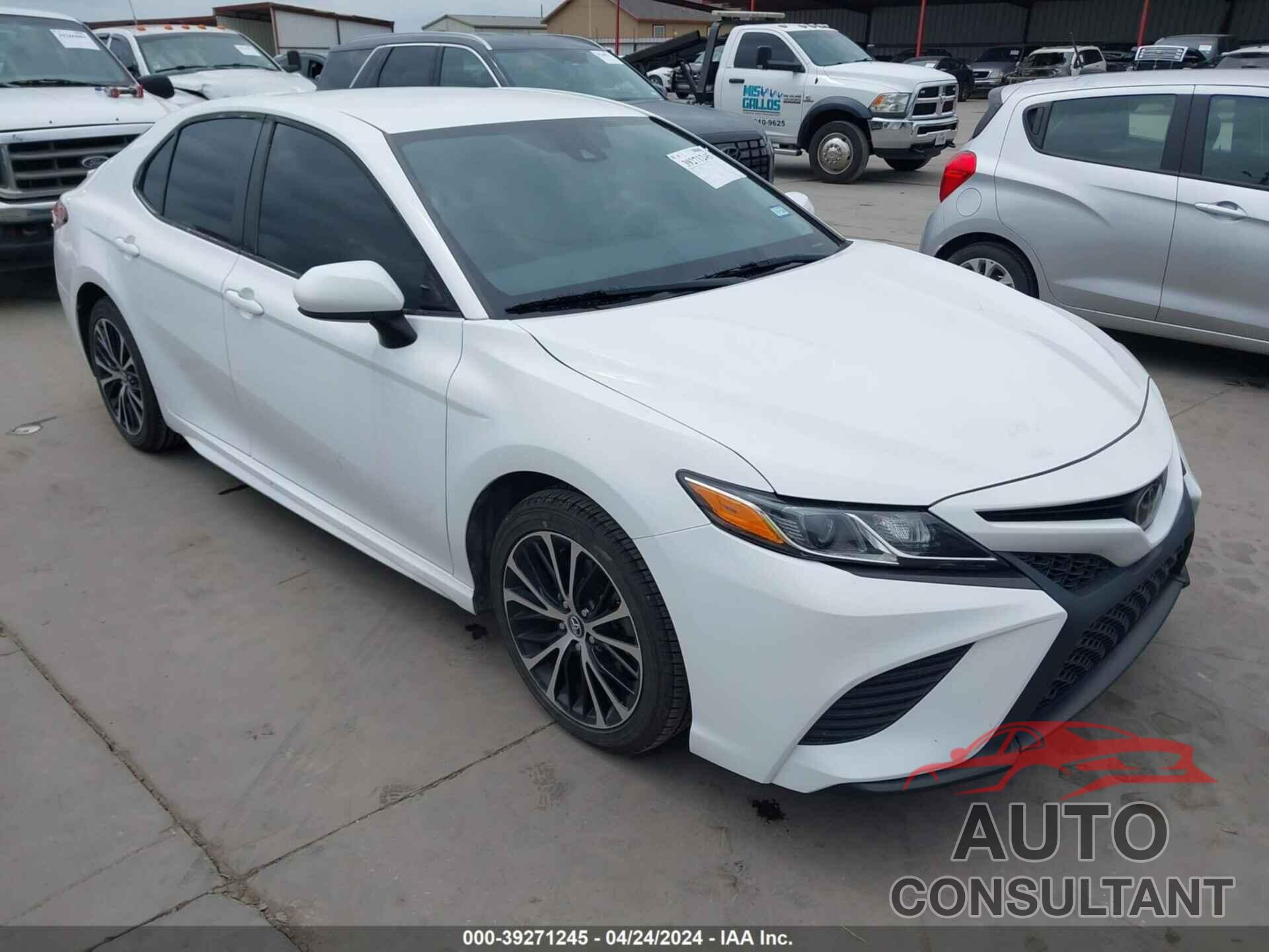 TOYOTA CAMRY 2020 - 4T1G11AK6LU896346