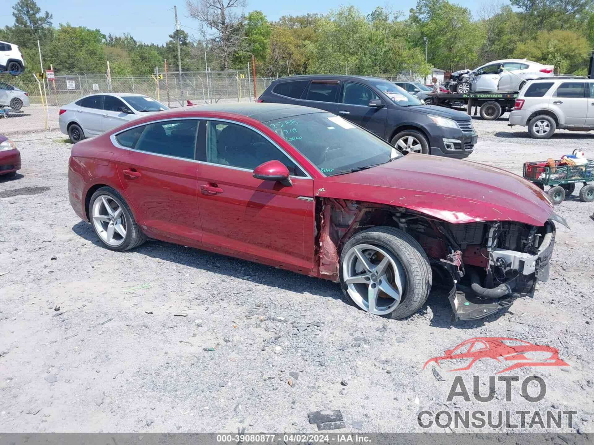 AUDI A5 2019 - WAUENCF56KA068373