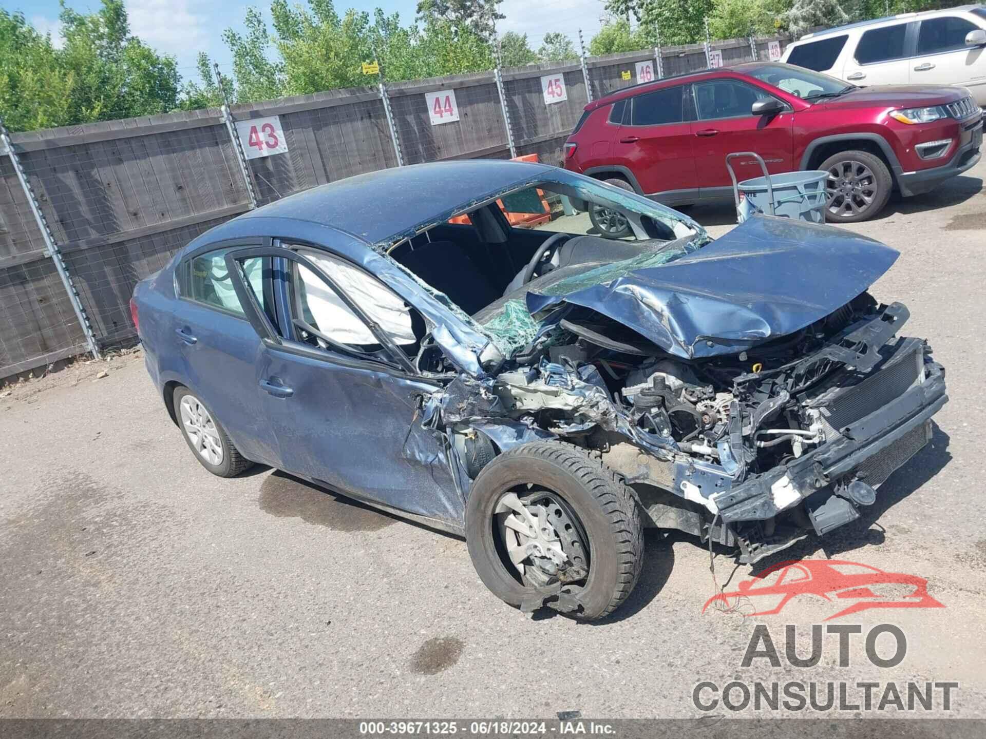 KIA RIO 2016 - KNADM4A3XG6667376