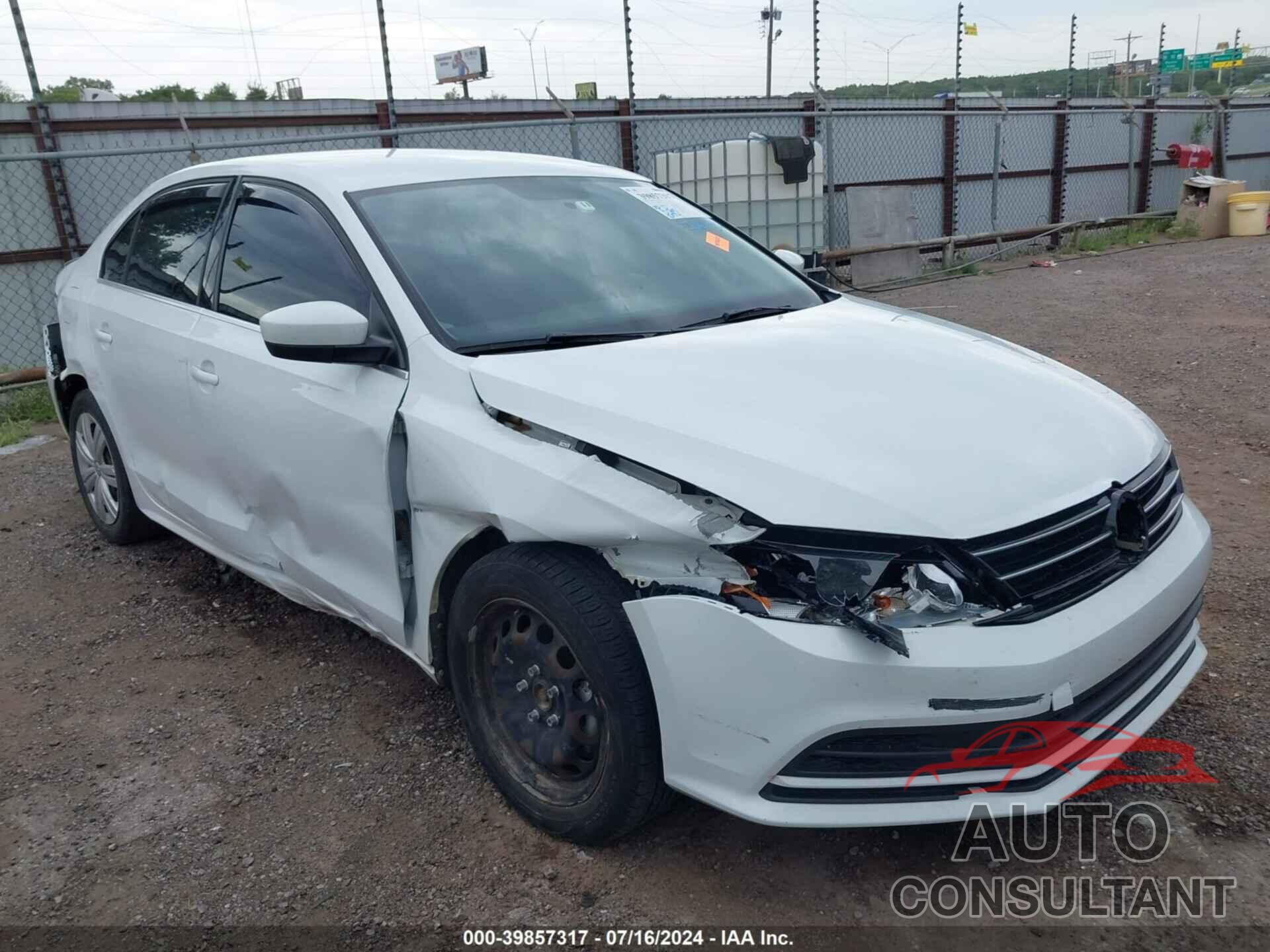 VOLKSWAGEN JETTA 2017 - 3VW2B7AJ3HM216675