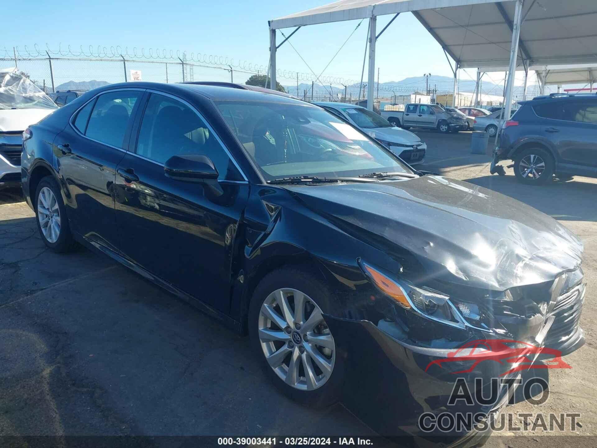 TOYOTA CAMRY 2019 - 4T1B11HK8KU738900