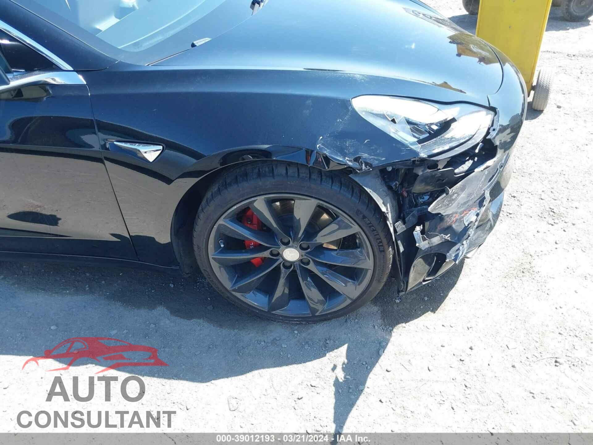 TESLA MODEL 3 2019 - 5YJ3E1EA5KF306069