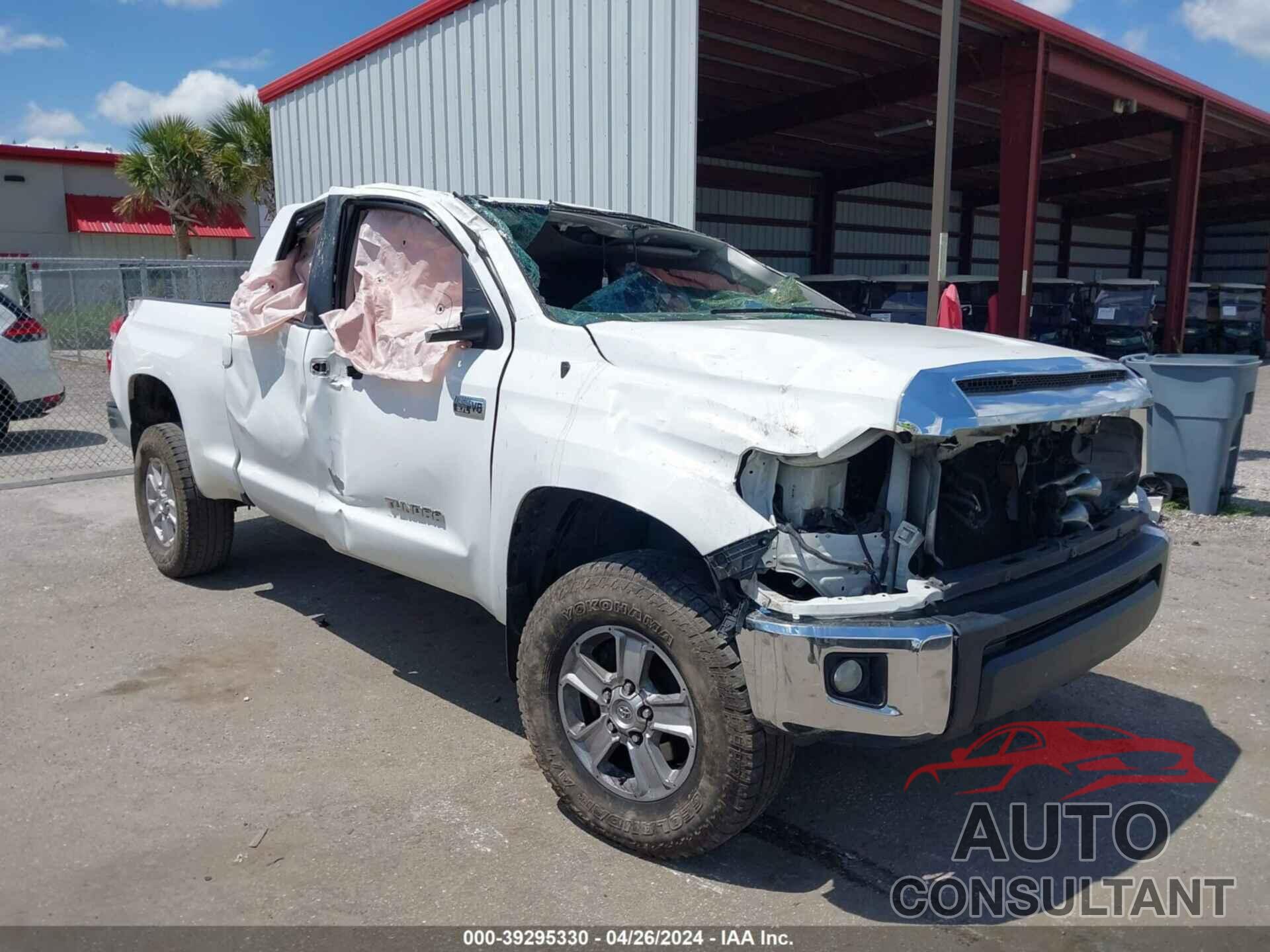 TOYOTA TUNDRA 2016 - 5TFUW5F11GX569535