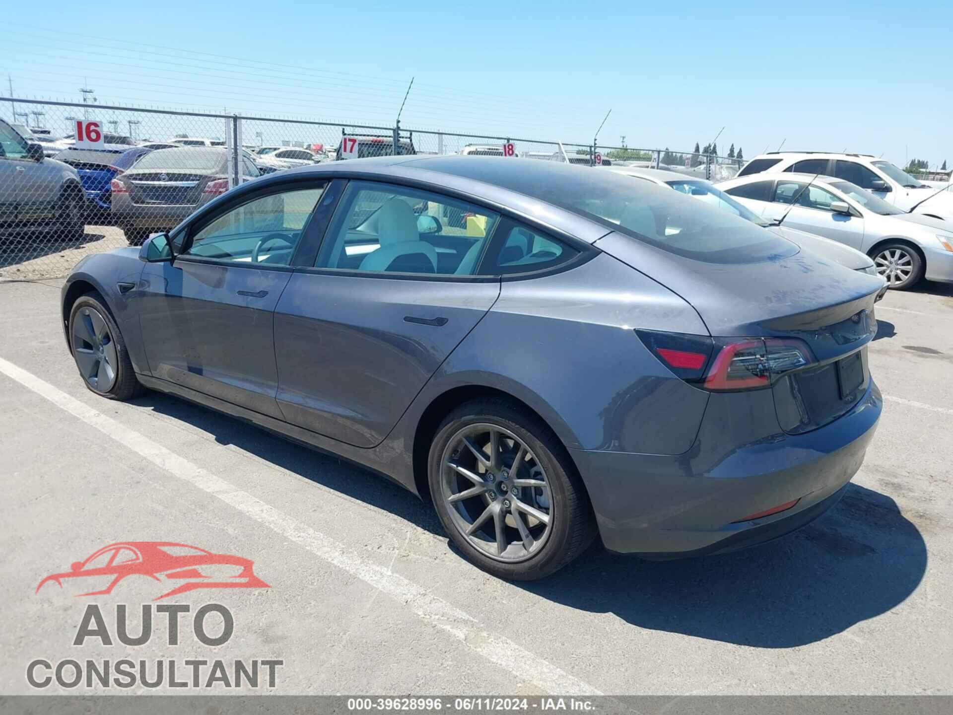 TESLA MODEL 3 2023 - 5YJ3E1EA1PF483497