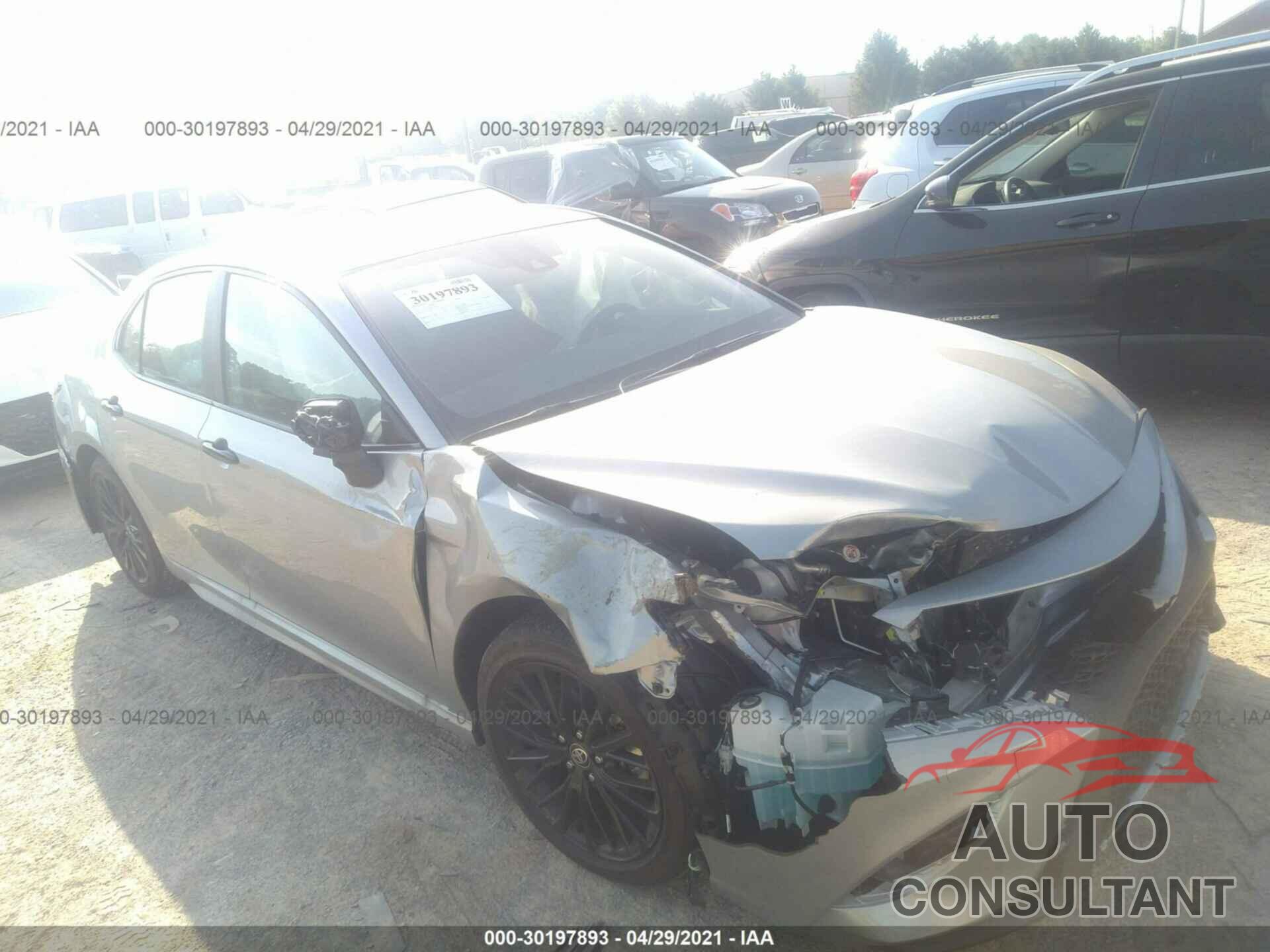 TOYOTA CAMRY 2020 - 4T1G11AK8LU384037