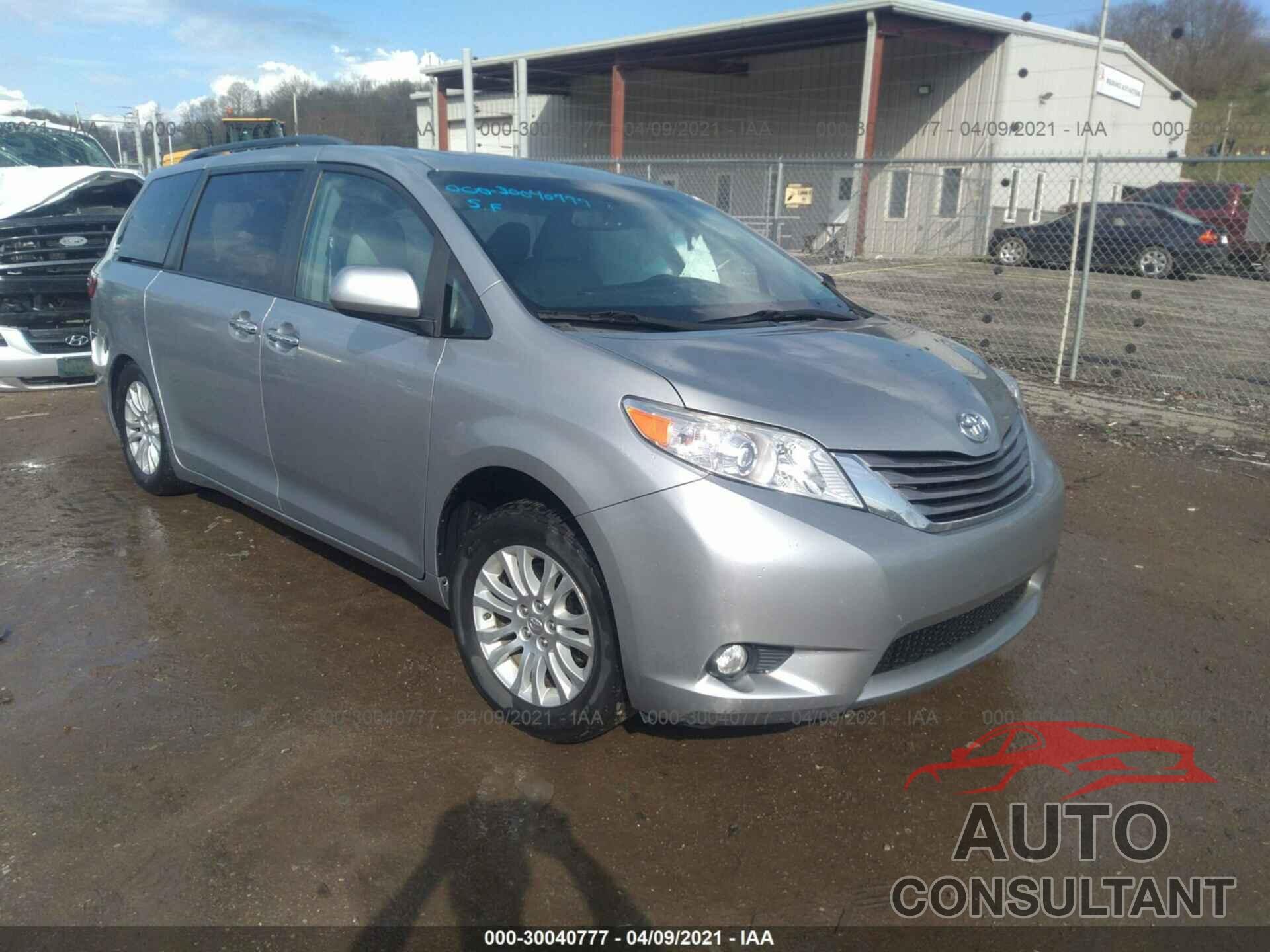 TOYOTA SIENNA 2016 - 5TDYK3DC2GS756634