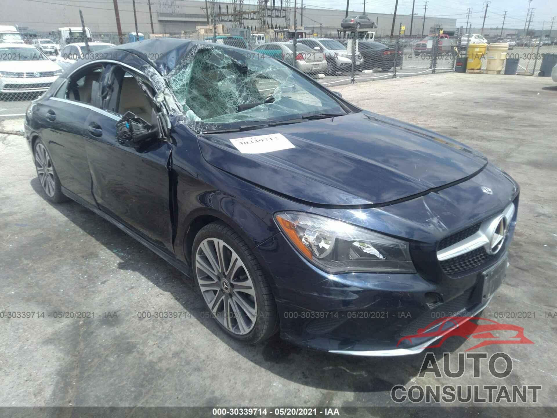 MERCEDES-BENZ CLA 2018 - WDDSJ4EB5JN602104
