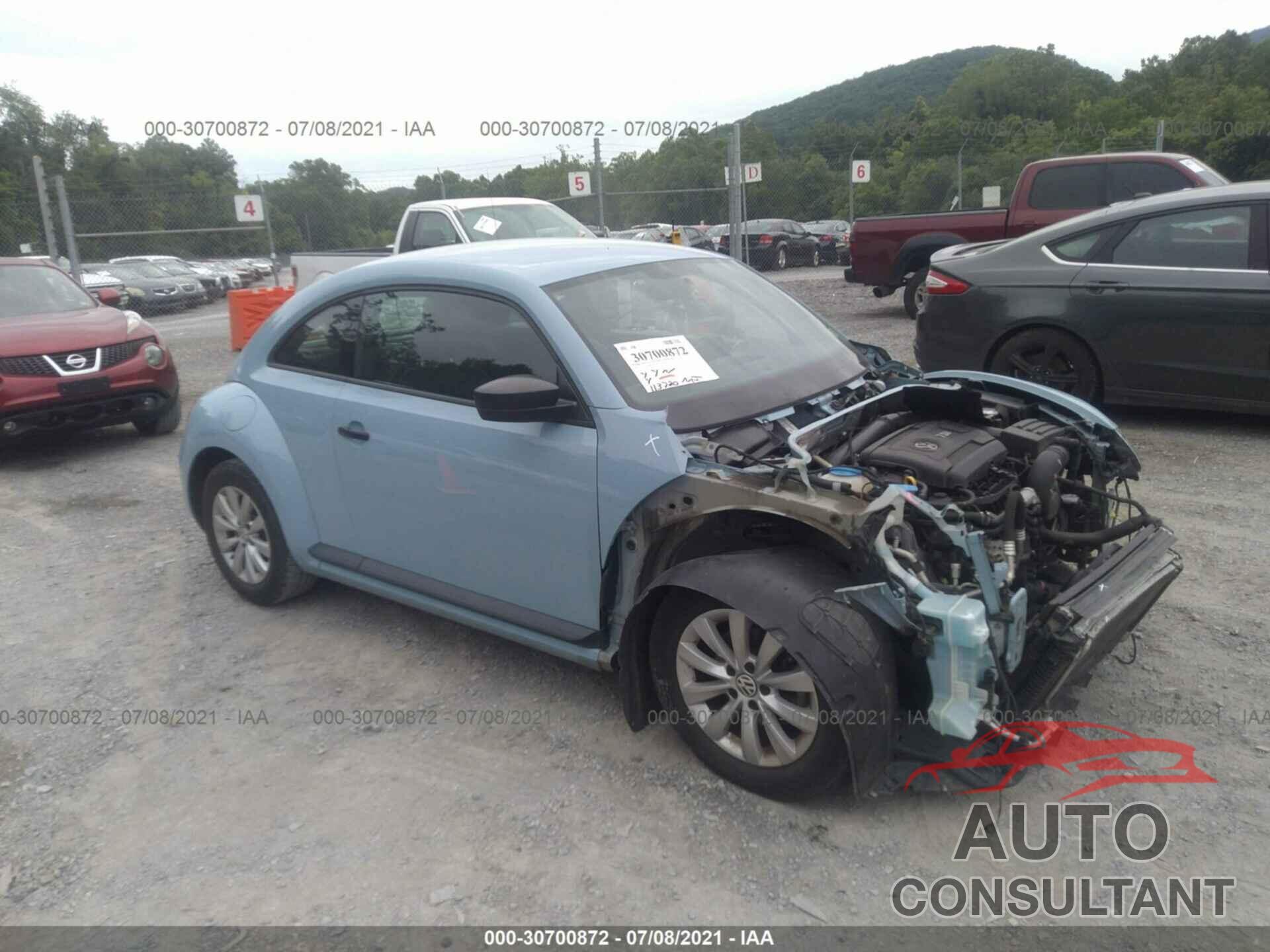 VOLKSWAGEN BEETLE COUPE 2016 - 3VWF17AT5GM606245