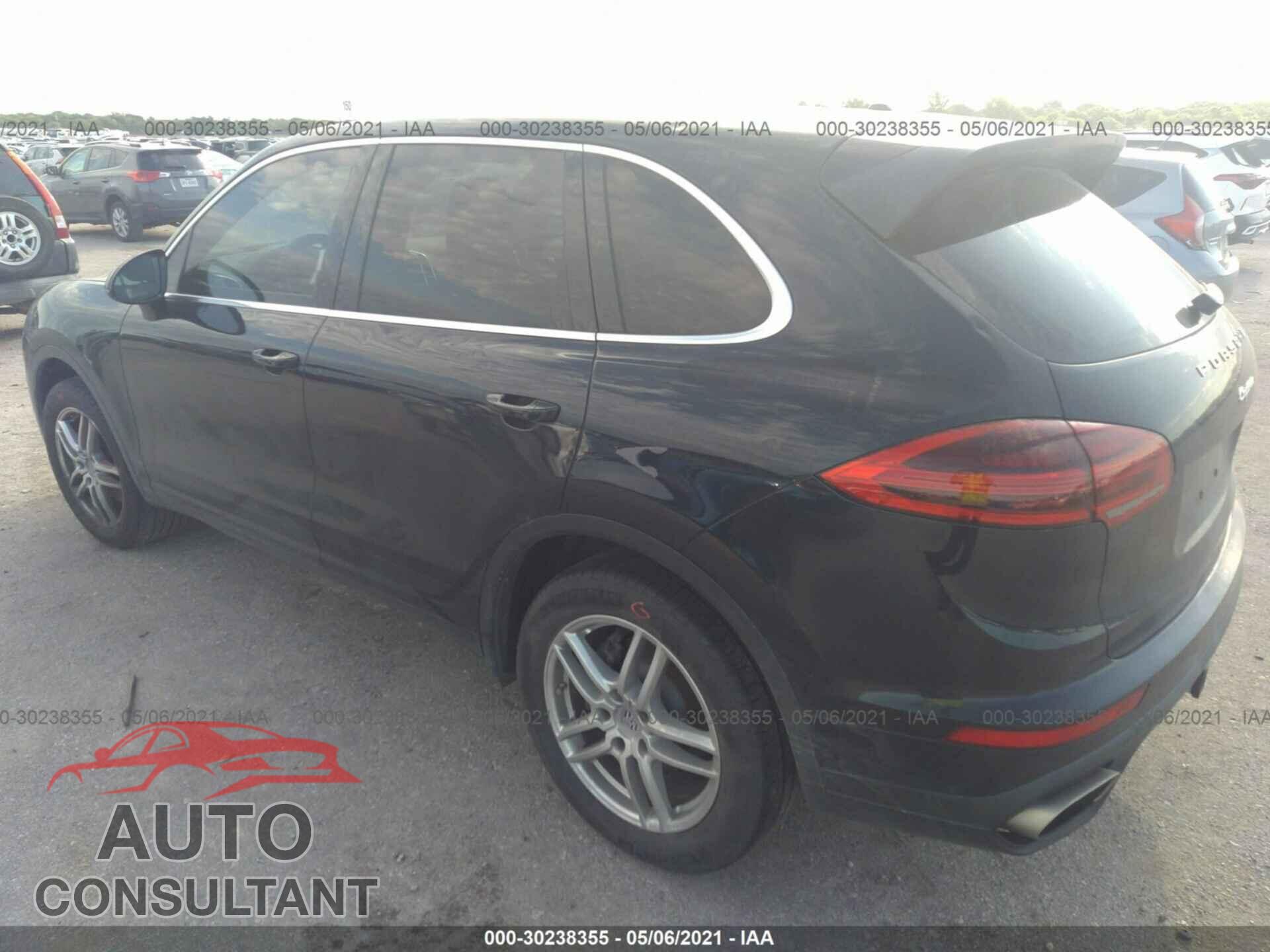 PORSCHE CAYENNE 2016 - WP1AA2A29GLA02379