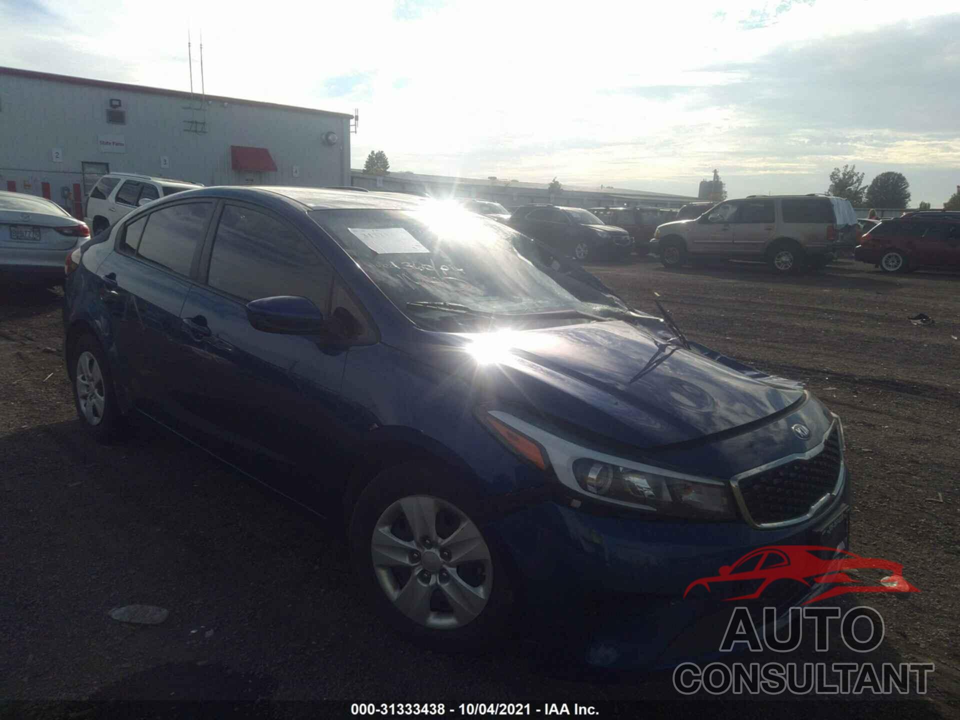 KIA FORTE 2018 - 3KPFK4A76JE255042
