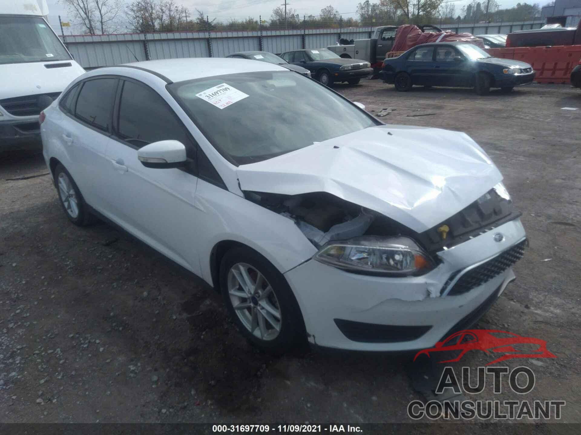 FORD FOCUS 2017 - 1FADP3F26HL219133