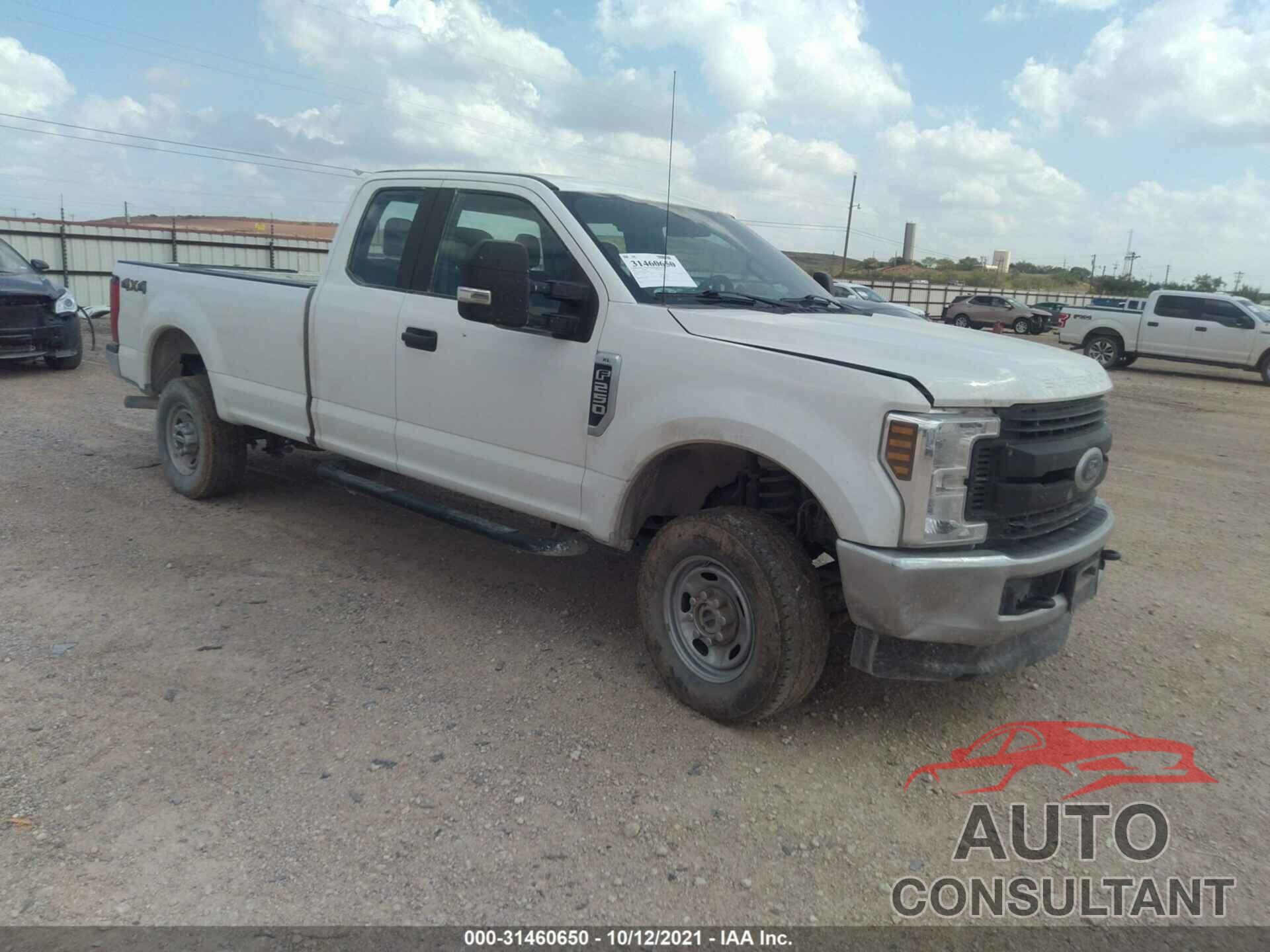 FORD SUPER DUTY F-250 SRW 2018 - 1FT7X2B64JEB18340