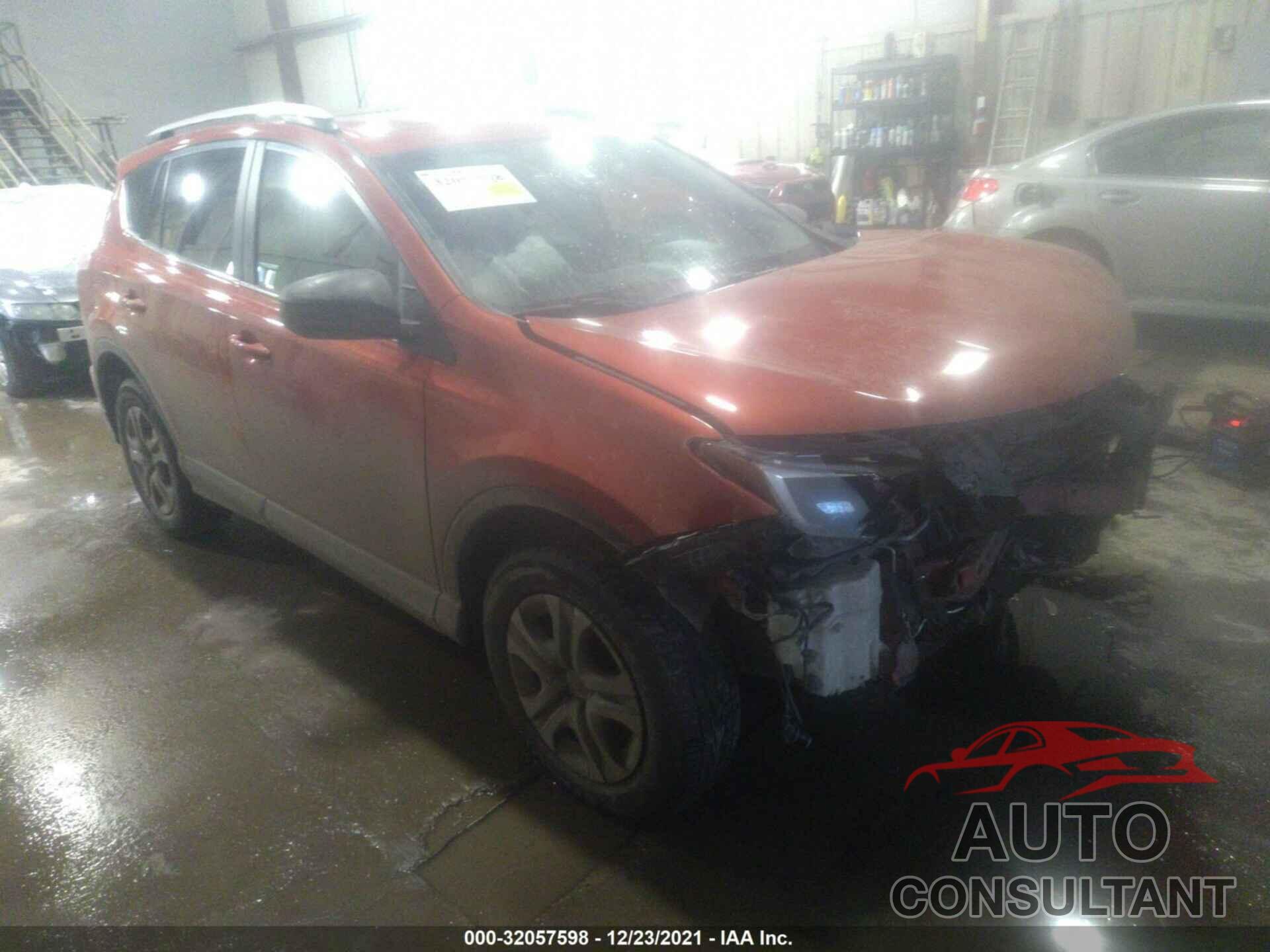 TOYOTA RAV4 2016 - JTMBFREV7GJ087058