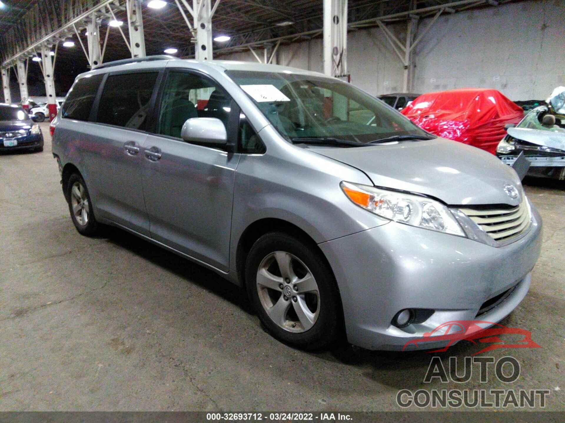 TOYOTA SIENNA 2017 - 5TDKZ3DC4HS867060