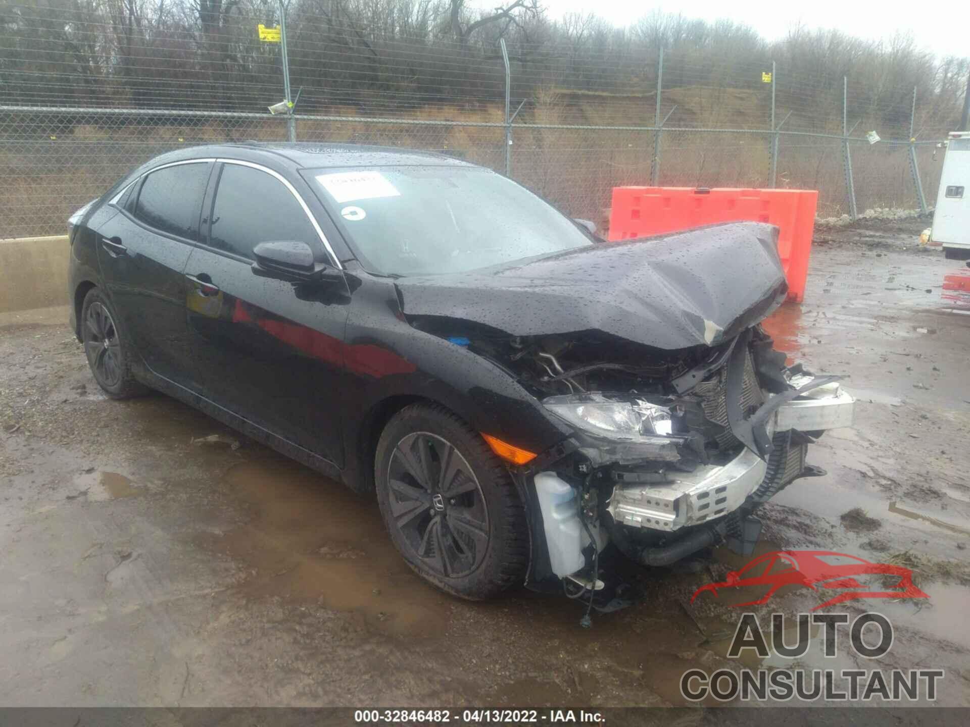 HONDA CIVIC HATCHBACK 2017 - SHHFK7H52HU231393