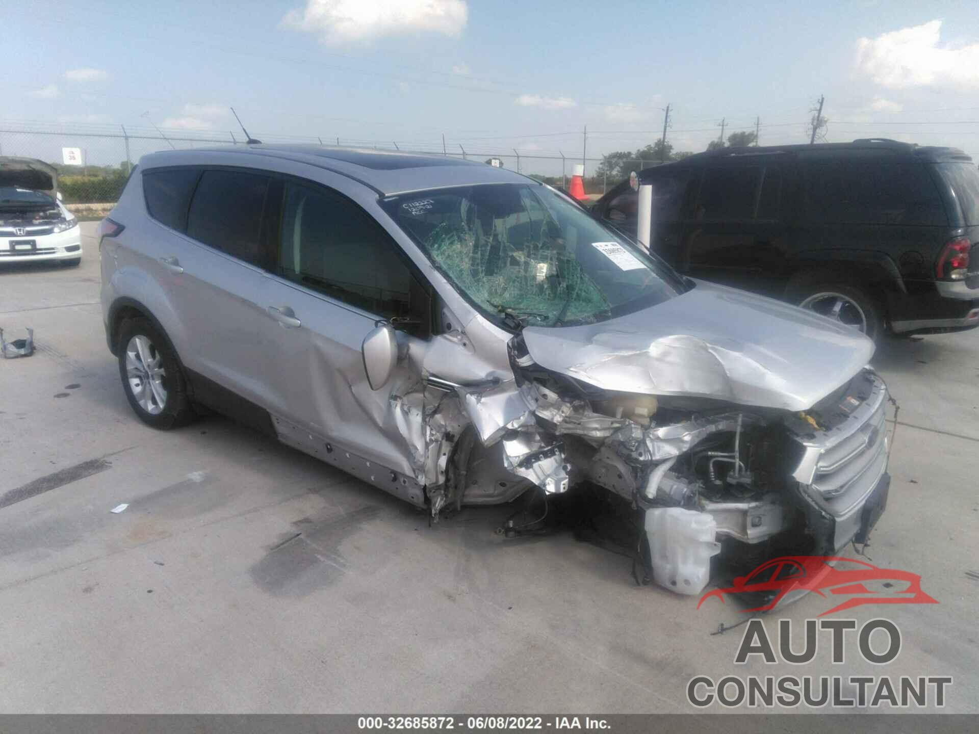 FORD ESCAPE 2017 - 1FMCU0G91HUC88858
