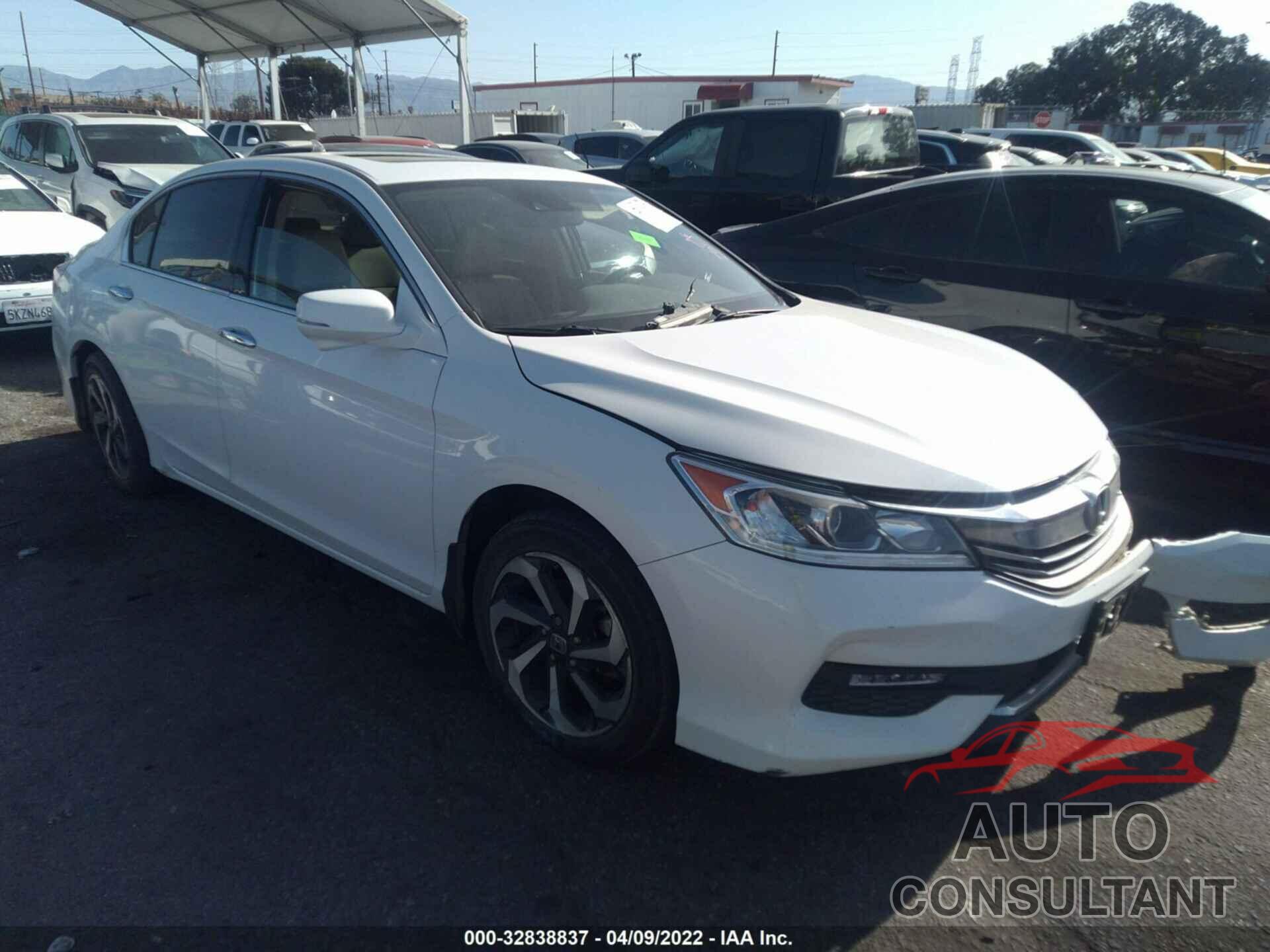 HONDA ACCORD SEDAN 2016 - 1HGCR3F02GA005380